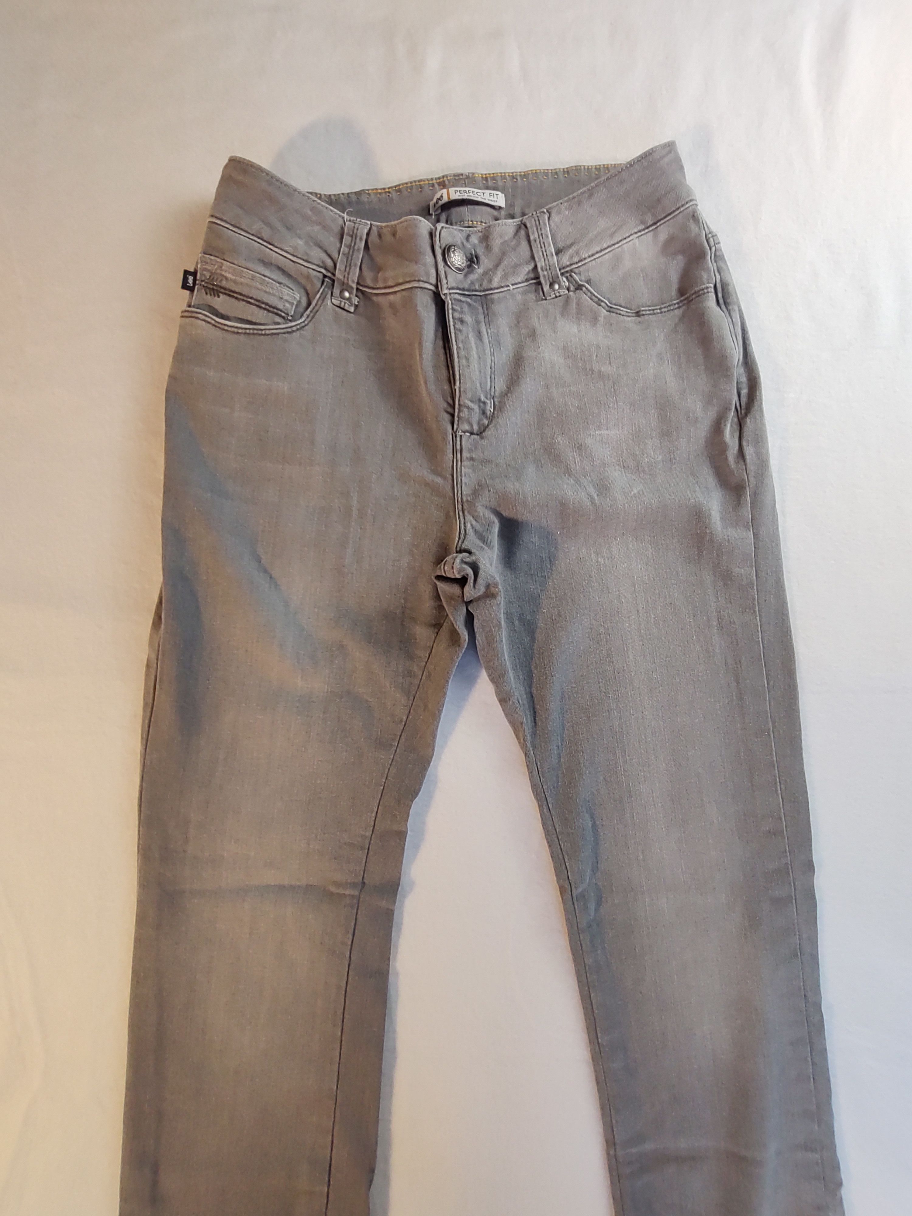 Lee Lee Perfect Fit Just Below Waist denim jeans gray ash wash Size 28" / US 6 / IT 42 - 14 Thumbnail