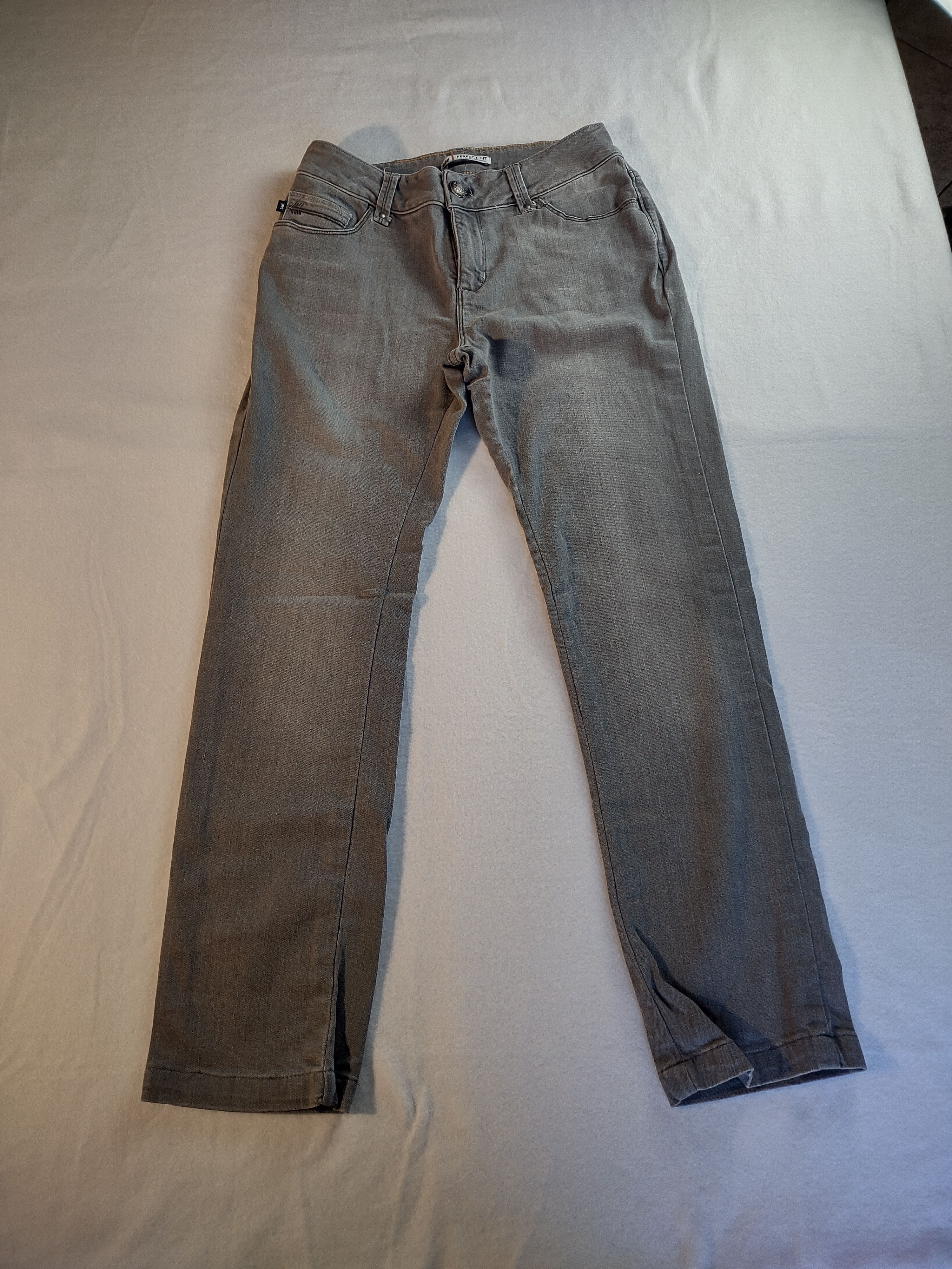 Lee Lee Perfect Fit Just Below Waist denim jeans gray ash wash Size 28" / US 6 / IT 42 - 13 Thumbnail
