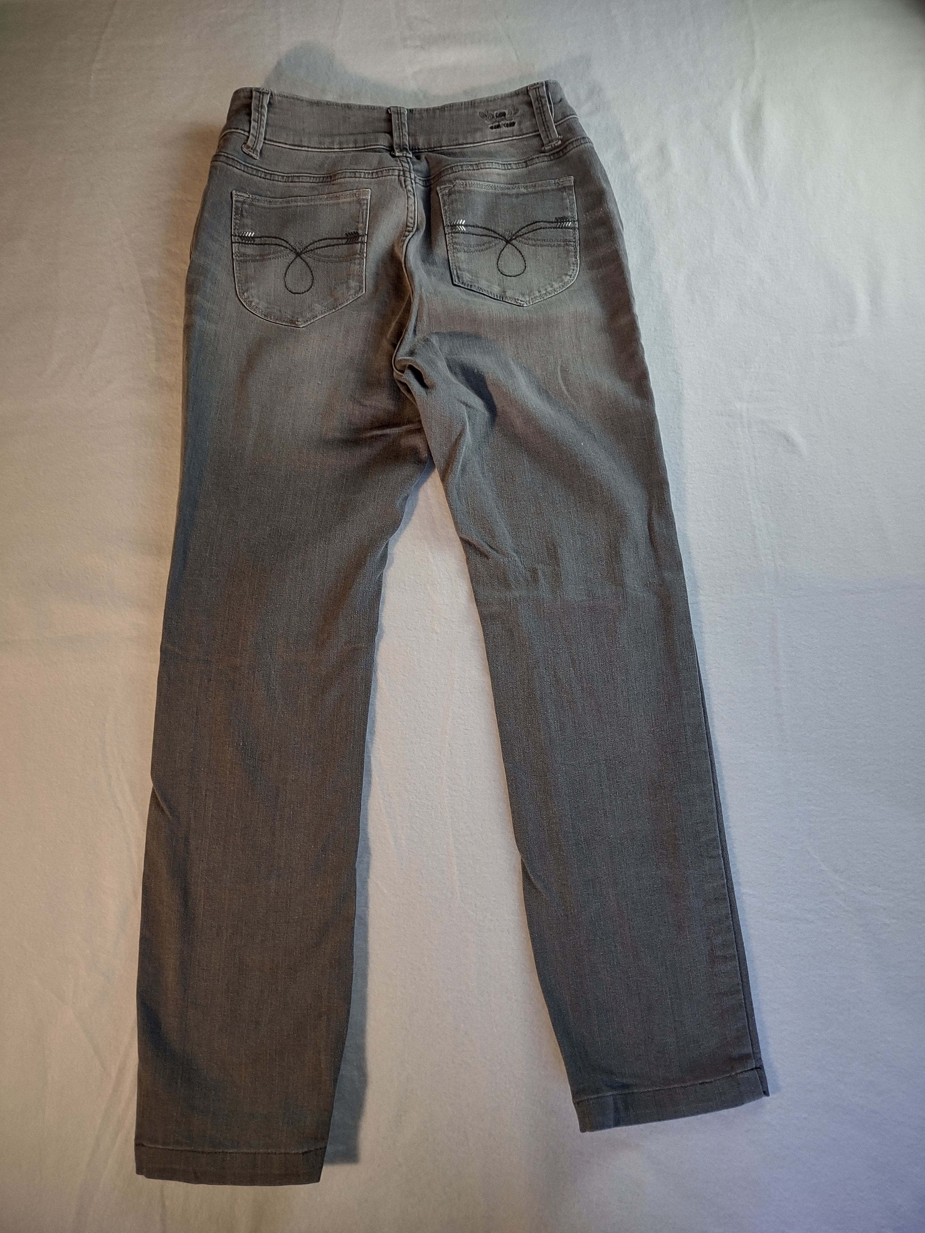 Lee Lee Perfect Fit Just Below Waist denim jeans gray ash wash Size 28" / US 6 / IT 42 - 9 Thumbnail