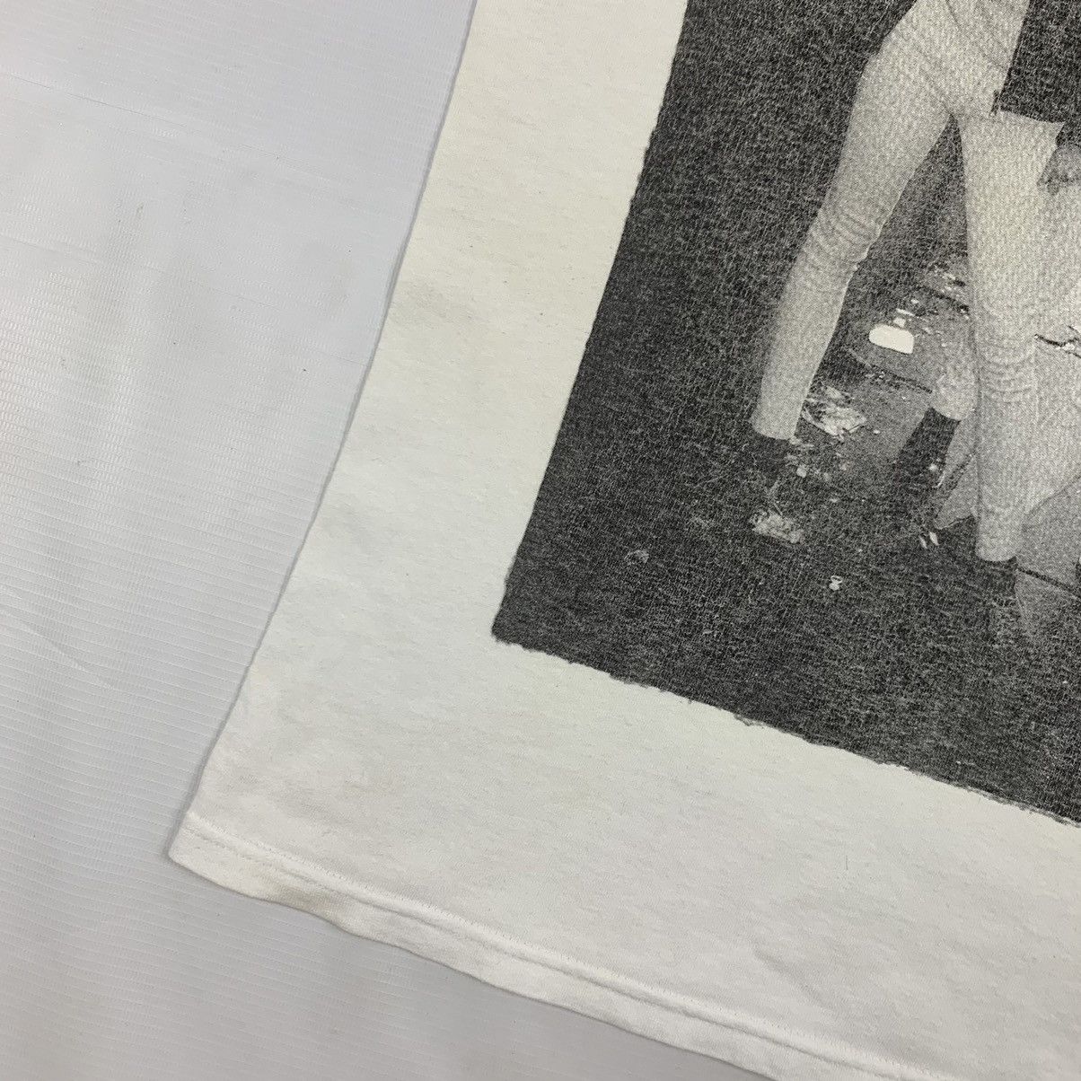 Band Tees Vintage Manic Street Preachers International Treasures Tee Size US S / EU 44-46 / 1 - 5 Thumbnail