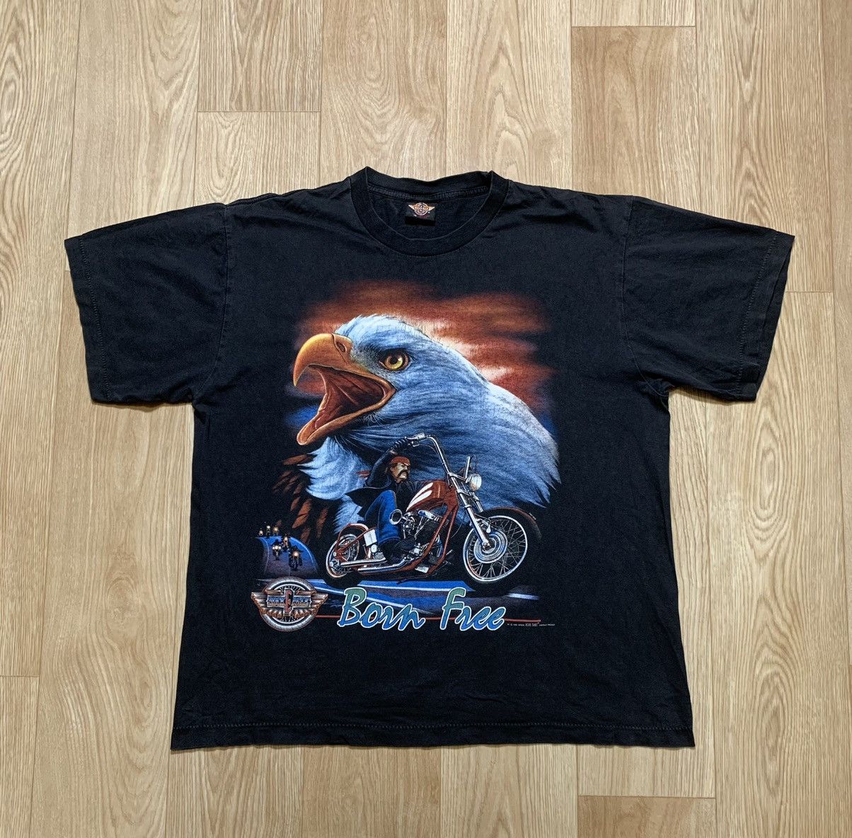 Vintage Vintage Rare ©1998 Rock Eagle T-Shirt Size US XL / EU 56 / 4 - 1 Thumbnail