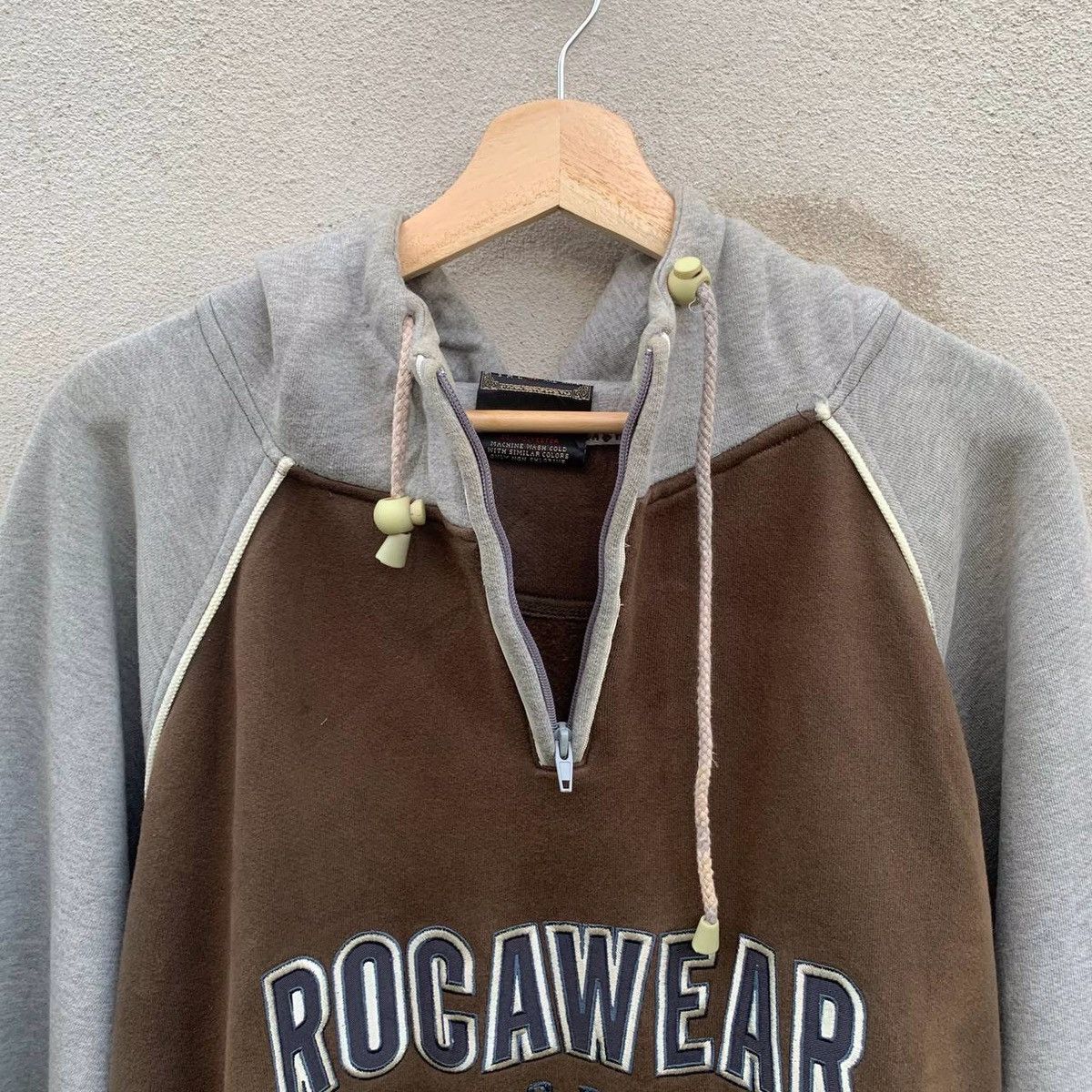 Japanese Brand × Rocawear × Vintage Vintage ROCAWEAR Spell Out Quarter Zip Baggy Pullover Sweat Size US XL / EU 56 / 4 - 6 Thumbnail