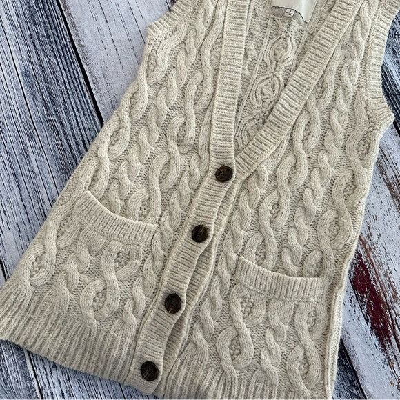 Abercrombie Fitch Y2K Abercrombie Fitch Wool Blend Cable Knit Vest