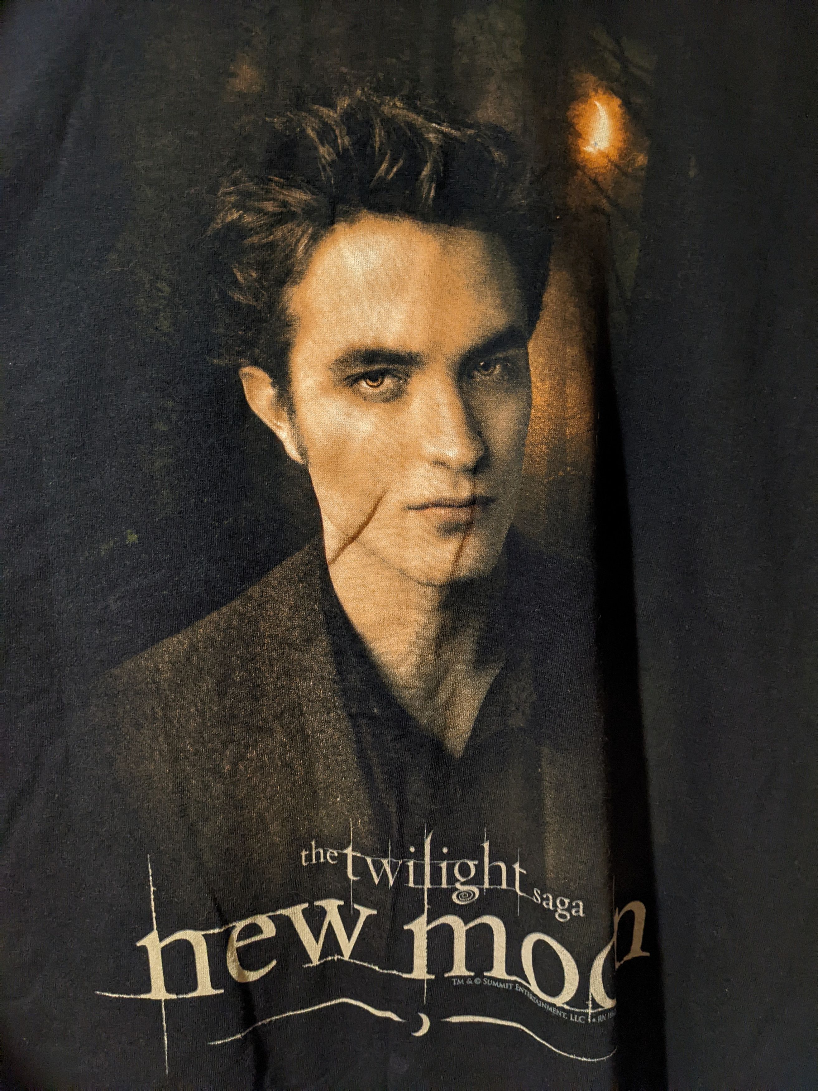 Anvil × Movie × Vintage Vintage Twilight Saga New Moon Edward Cullen  X-Large T-Shirt | Grailed