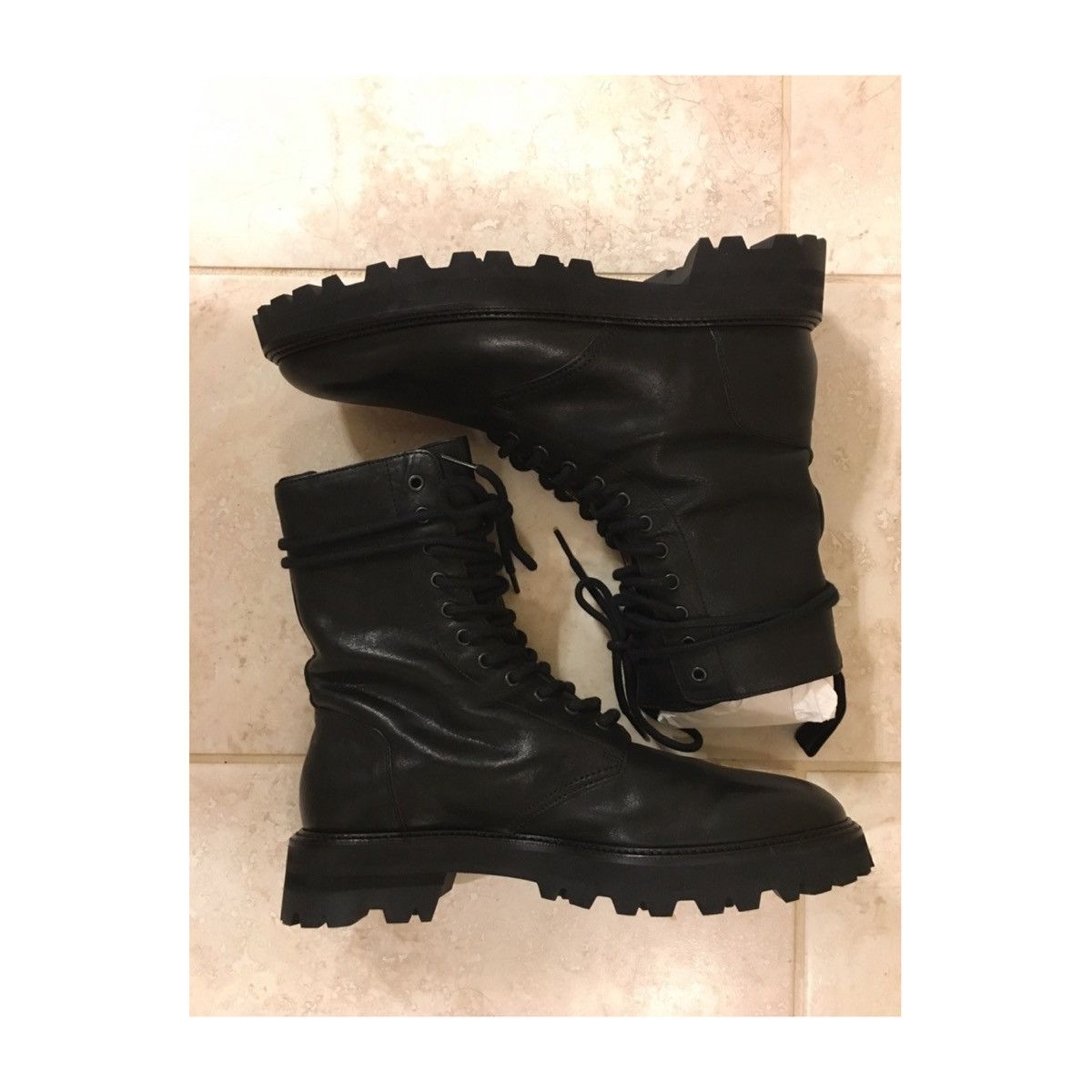 Maison Margiela Maison Margiela black leather combat boots (US10) Size US 10 / EU 43 - 3 Thumbnail