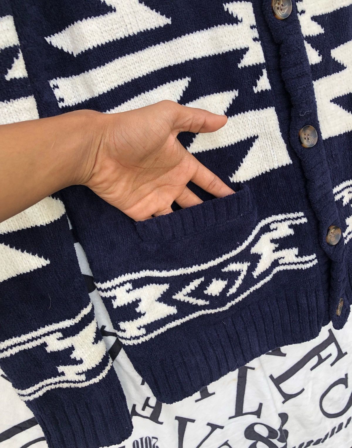 Aran Isles Knitwear 🔥Vintage Sucka Clothing Native/Navajo Knitwear Button Jacket Size US L / EU 52-54 / 3 - 17 Thumbnail