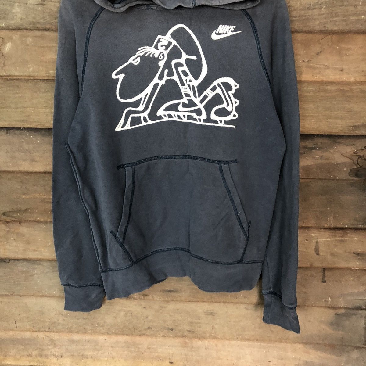 Nike Nike big logo cartoon running Blue Faded Hoodie #3193 Size US M / EU 48-50 / 2 - 3 Thumbnail