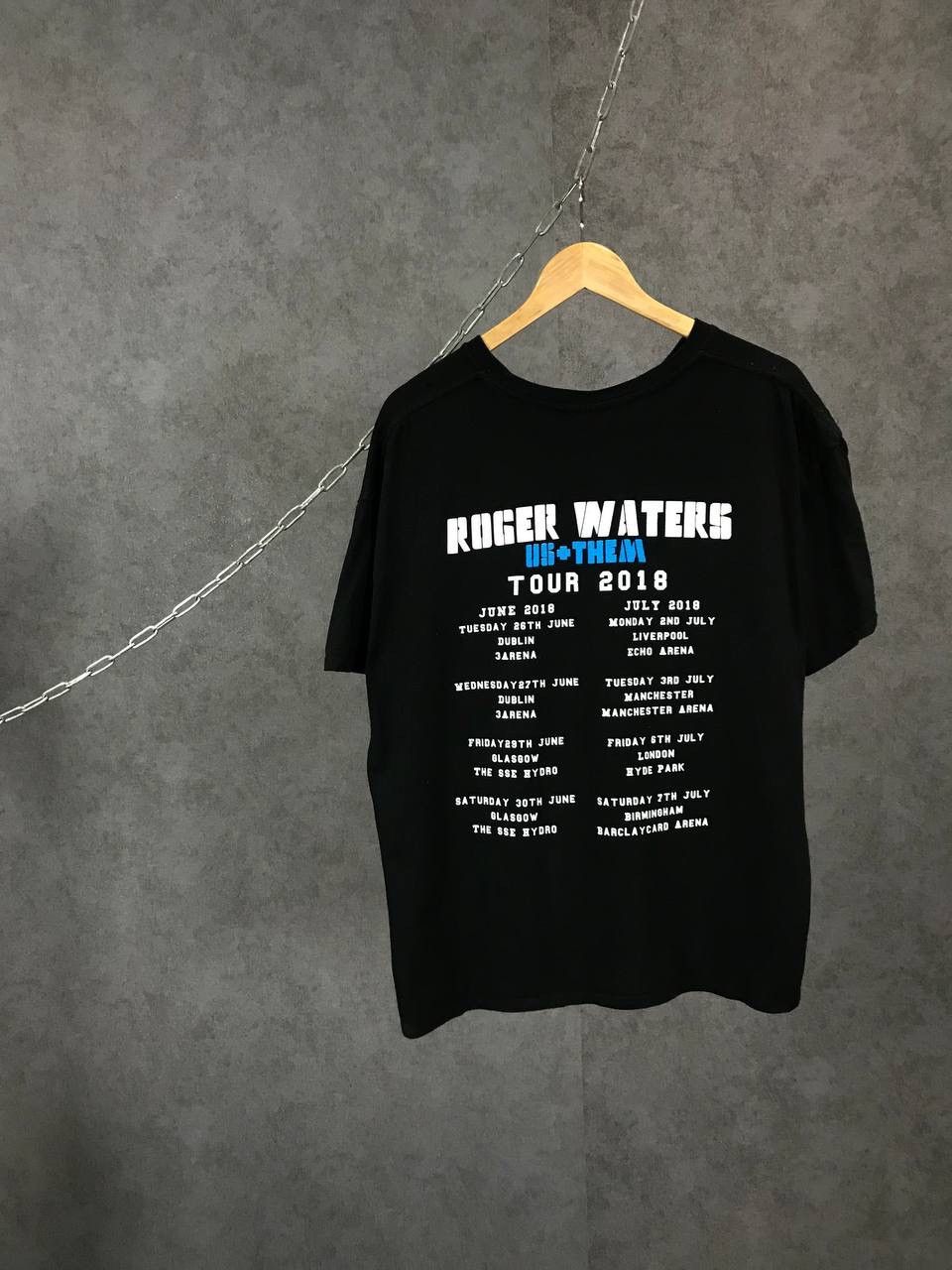 Band Tees Roger Waters Pink Floyd rock band tour tee Size US XL / EU 56 / 4 - 2 Thumbnail