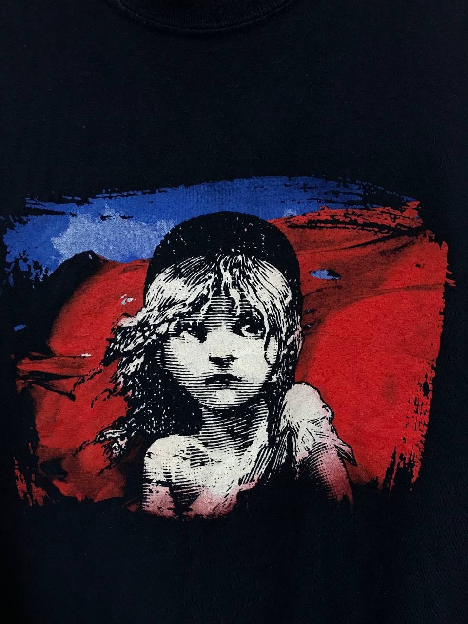 Vintage Les Miserables vintage tee Size US XL / EU 56 / 4 - 3 Thumbnail