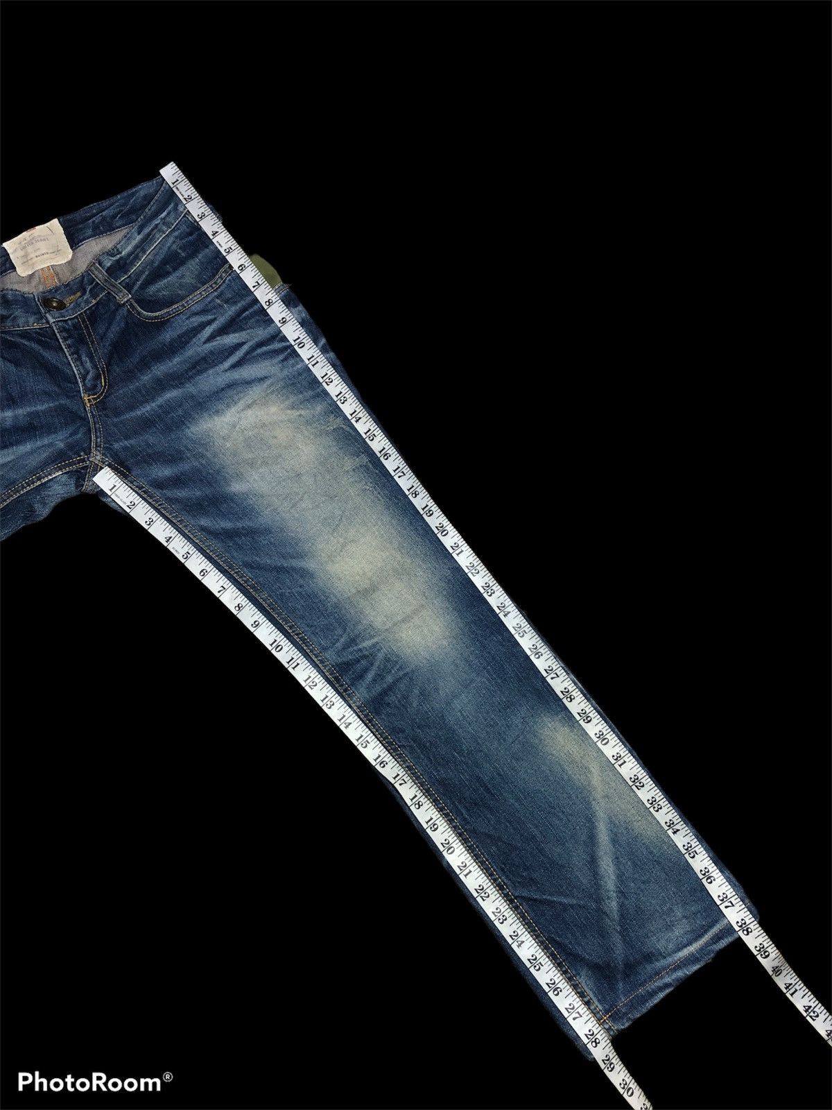Other WASHED BLUE LOLITA RABBIT EMBROIDERY JEANS Size US 29 - 9 Thumbnail