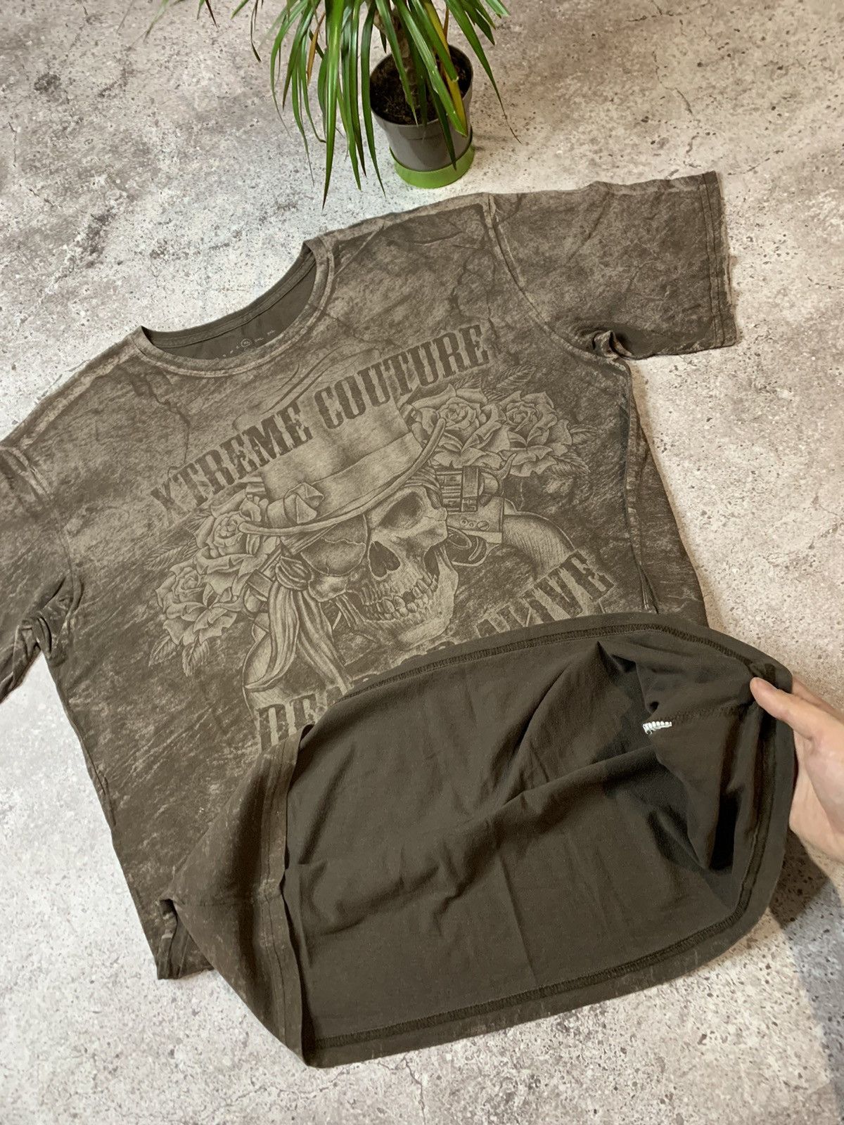 Vintage Xtreme Couture Made IN USA Skulls Overprinted Tee XL Size US XL / EU 56 / 4 - 4 Thumbnail