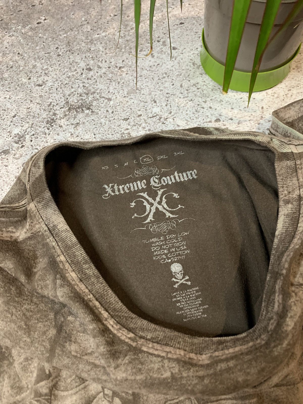 Vintage Xtreme Couture Made IN USA Skulls Overprinted Tee XL Size US XL / EU 56 / 4 - 7 Thumbnail