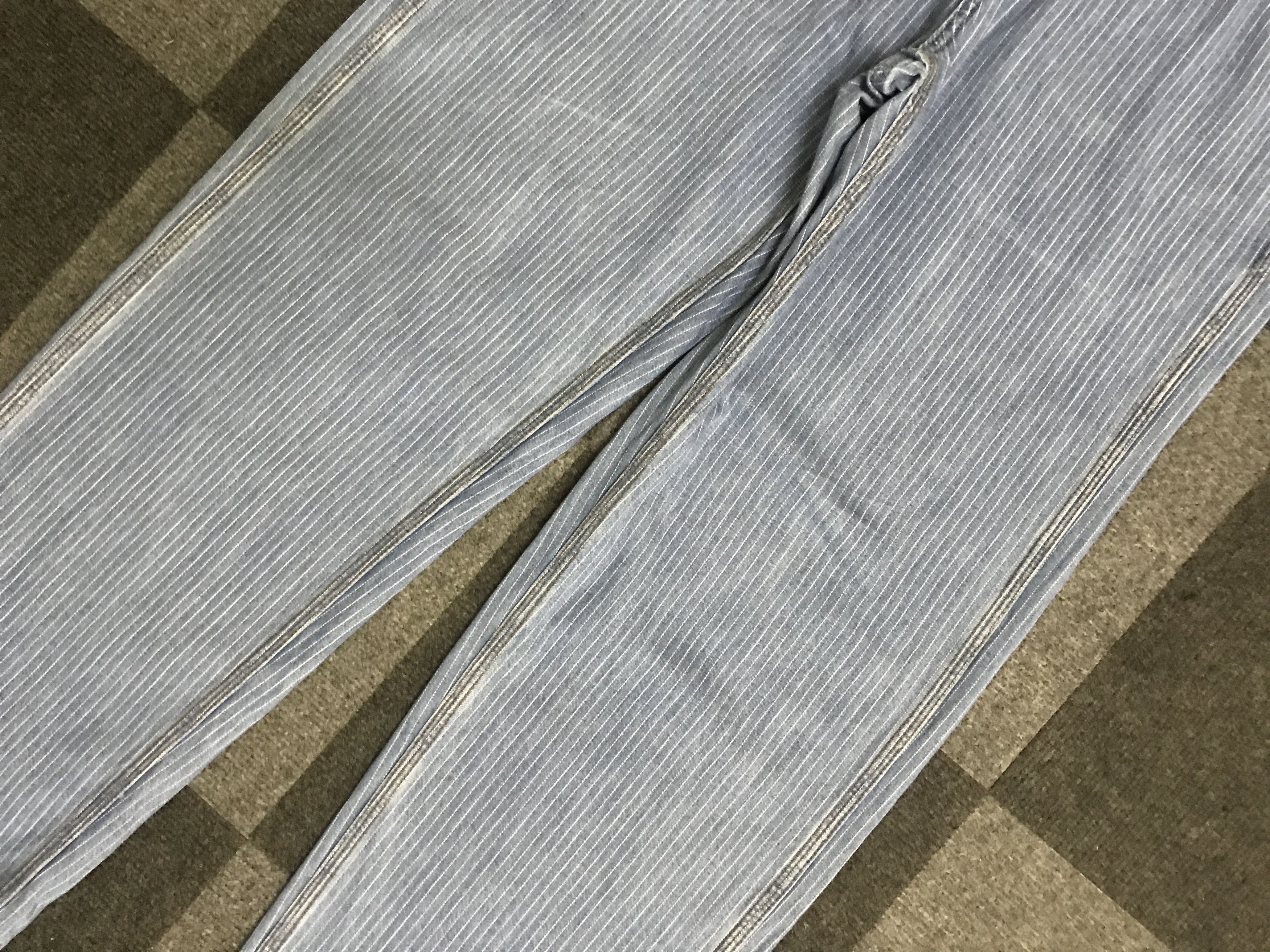 JW Anderson × Uniqlo P62 JWANDERSON X uniqlo Fine Stripe Pant Size US 30 / EU 46 - 3 Thumbnail