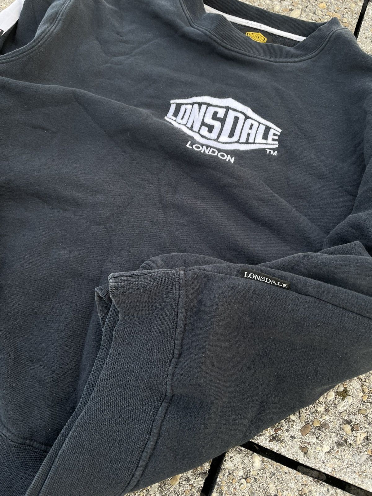Lonsdale Vintage Lonsdale London Embroidered Logo Sweatshirt Size US L / EU 52-54 / 3 - 7 Thumbnail
