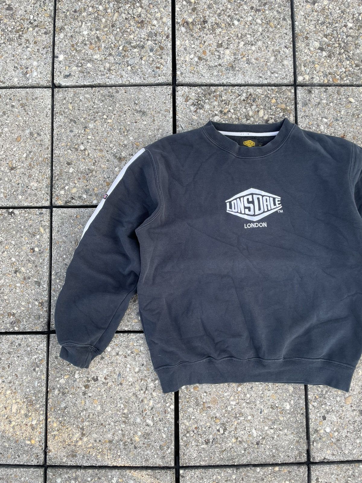 Lonsdale Vintage Lonsdale London Embroidered Logo Sweatshirt Size US L / EU 52-54 / 3 - 2 Thumbnail