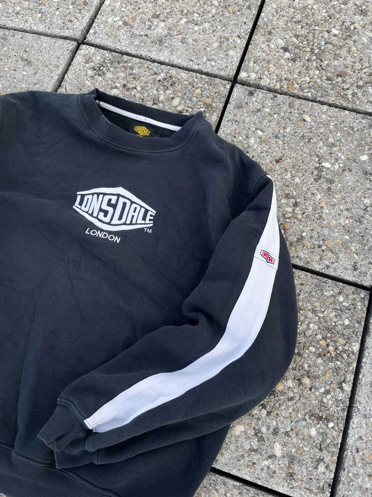 Lonsdale Vintage Lonsdale London Embroidered Logo Sweatshirt Size US L / EU 52-54 / 3 - 6 Thumbnail