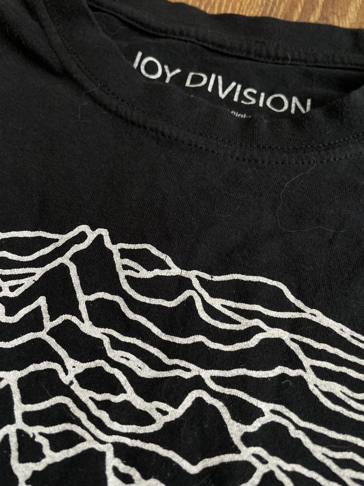 Band Tees Joy Division Unknown Pleasures 2016 Tee Size US XL / EU 56 / 4 - 3 Thumbnail