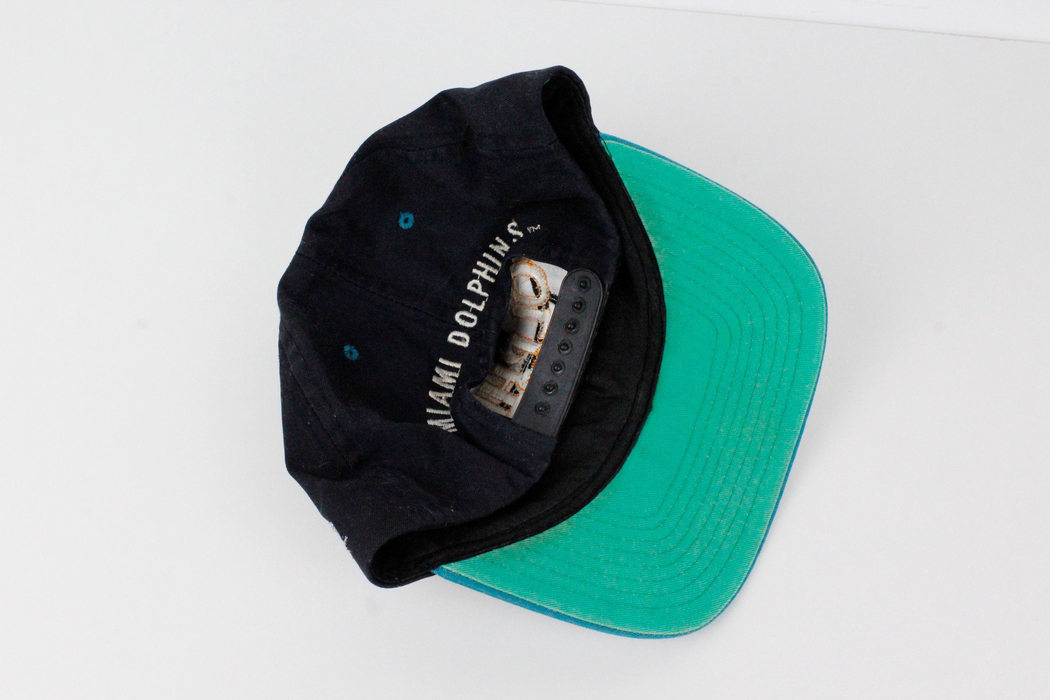 NFL × Vintage Vintage 1993 NFL Dolphins Miami Team Logo Cap Size ONE SIZE - 5 Thumbnail