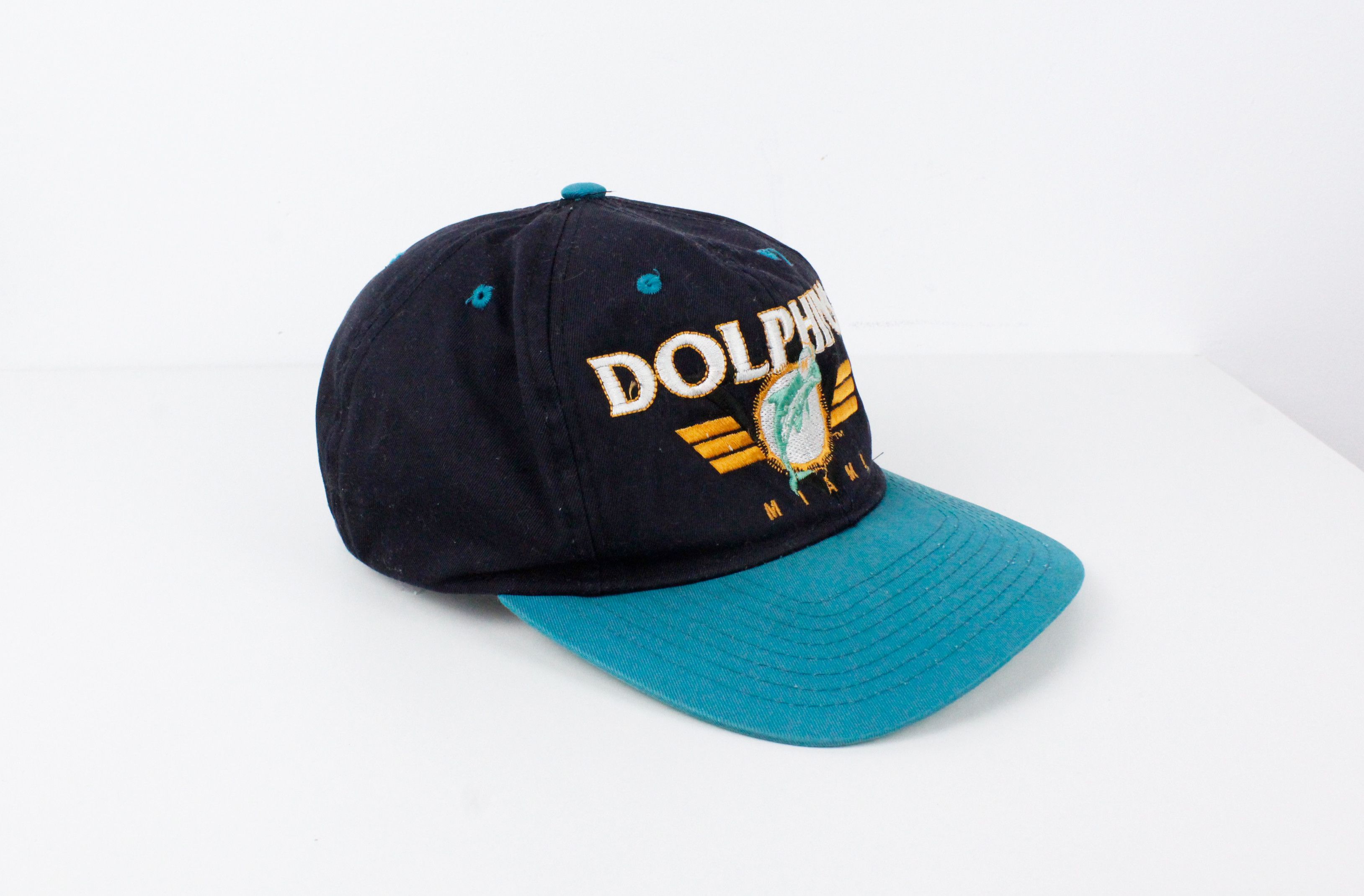 NFL × Vintage Vintage 1993 NFL Dolphins Miami Team Logo Cap Size ONE SIZE - 1 Thumbnail