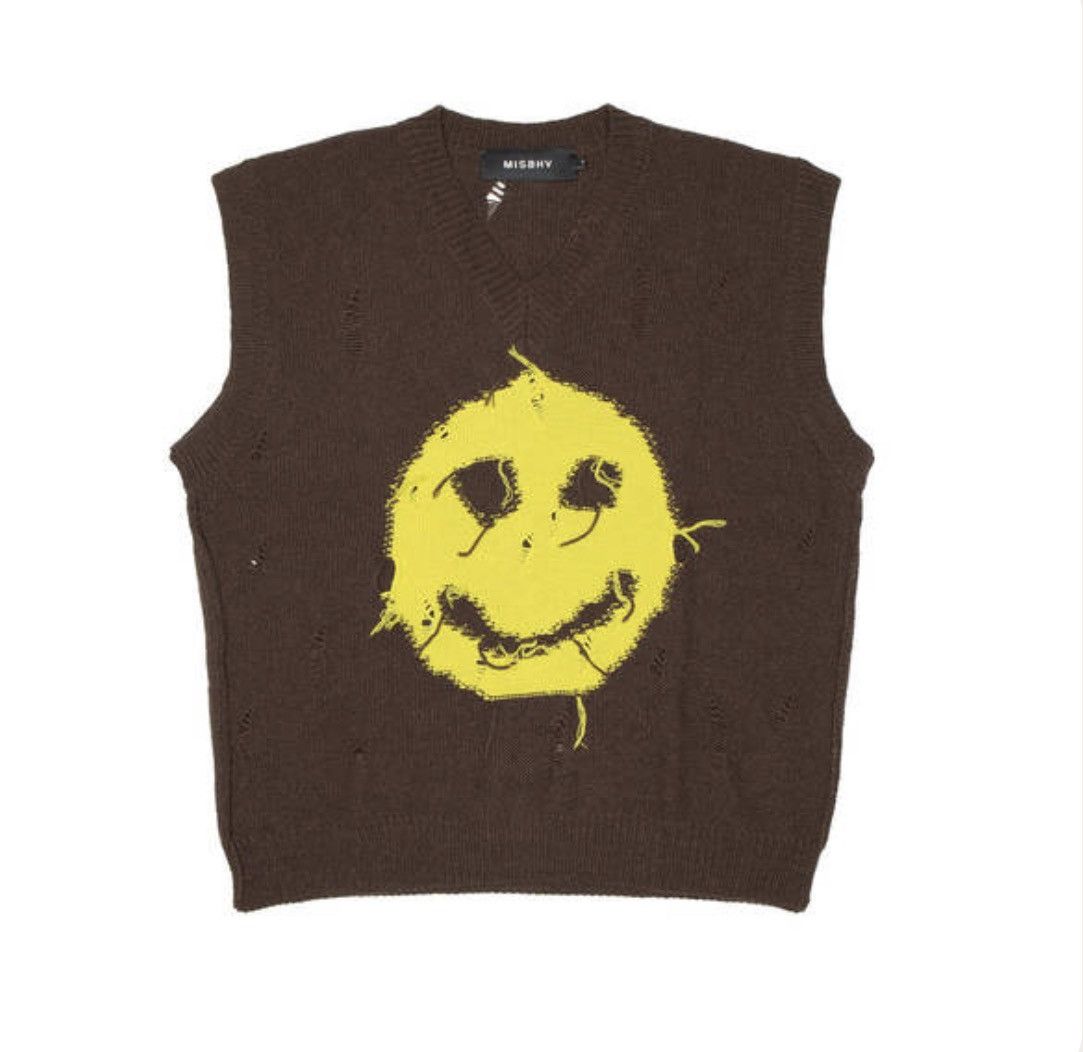 Smiley Sleeveless Knit Sweater Brown