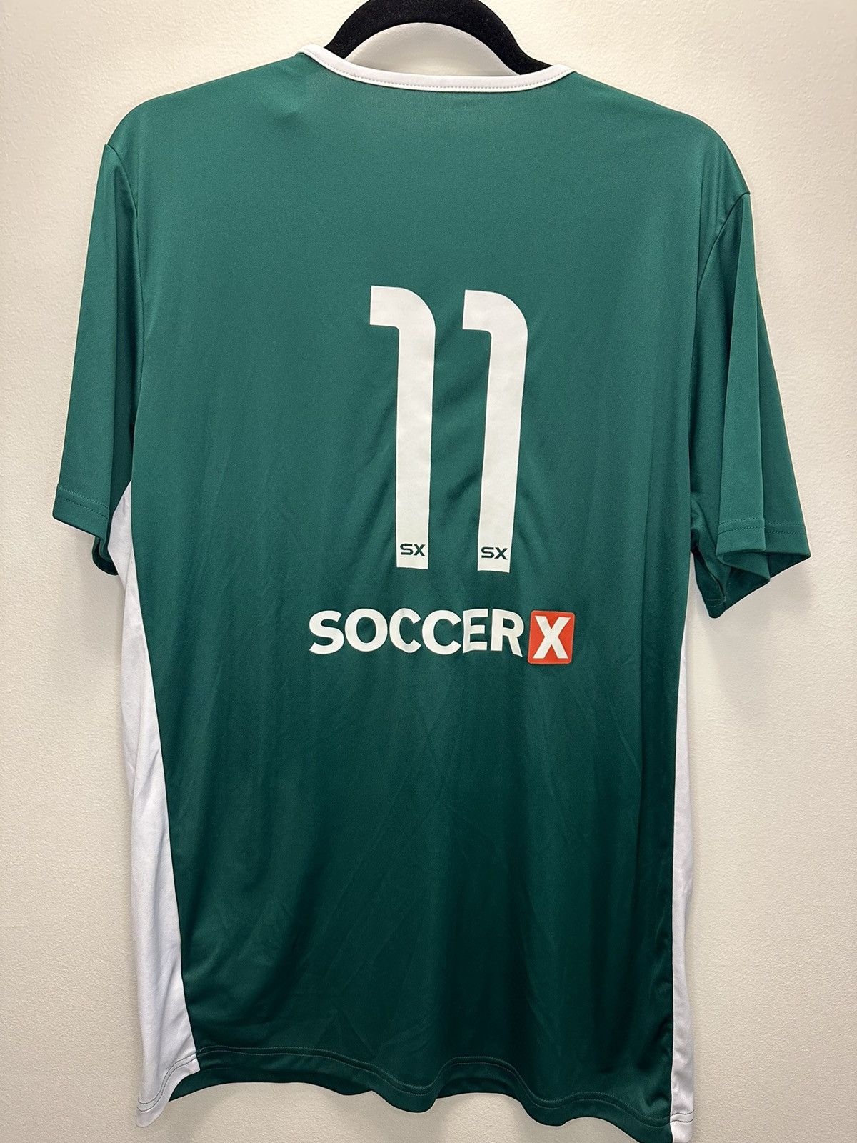 Adidas Vintage Adidas Soccer Jersey T-Shirt Whitby climate Y2K logo Size US L / EU 52-54 / 3 - 2 Thumbnail