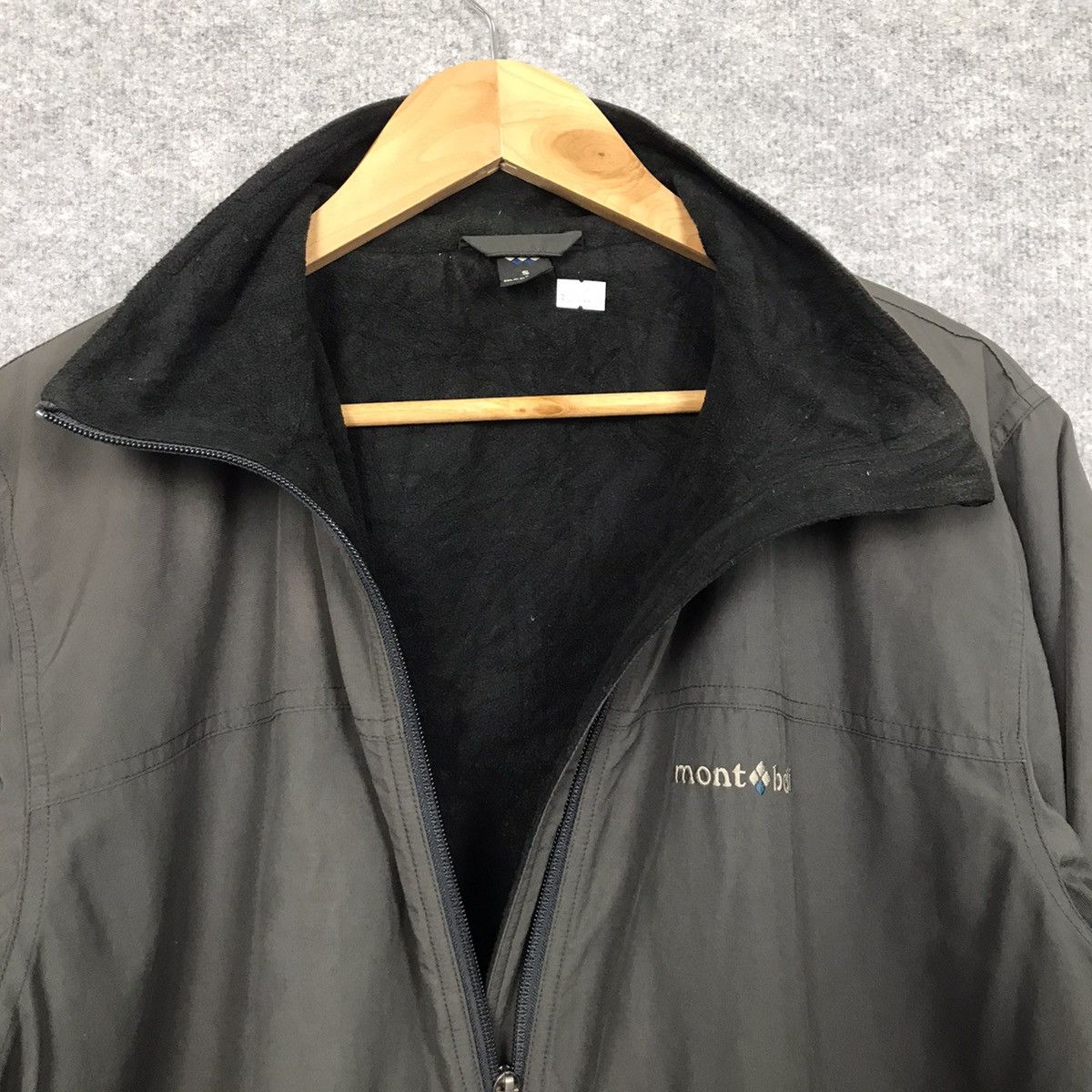 Montbell × Vintage Y2K Mont ball outdoor brand Black faded style jacket Size US S / EU 44-46 / 1 - 10 Thumbnail
