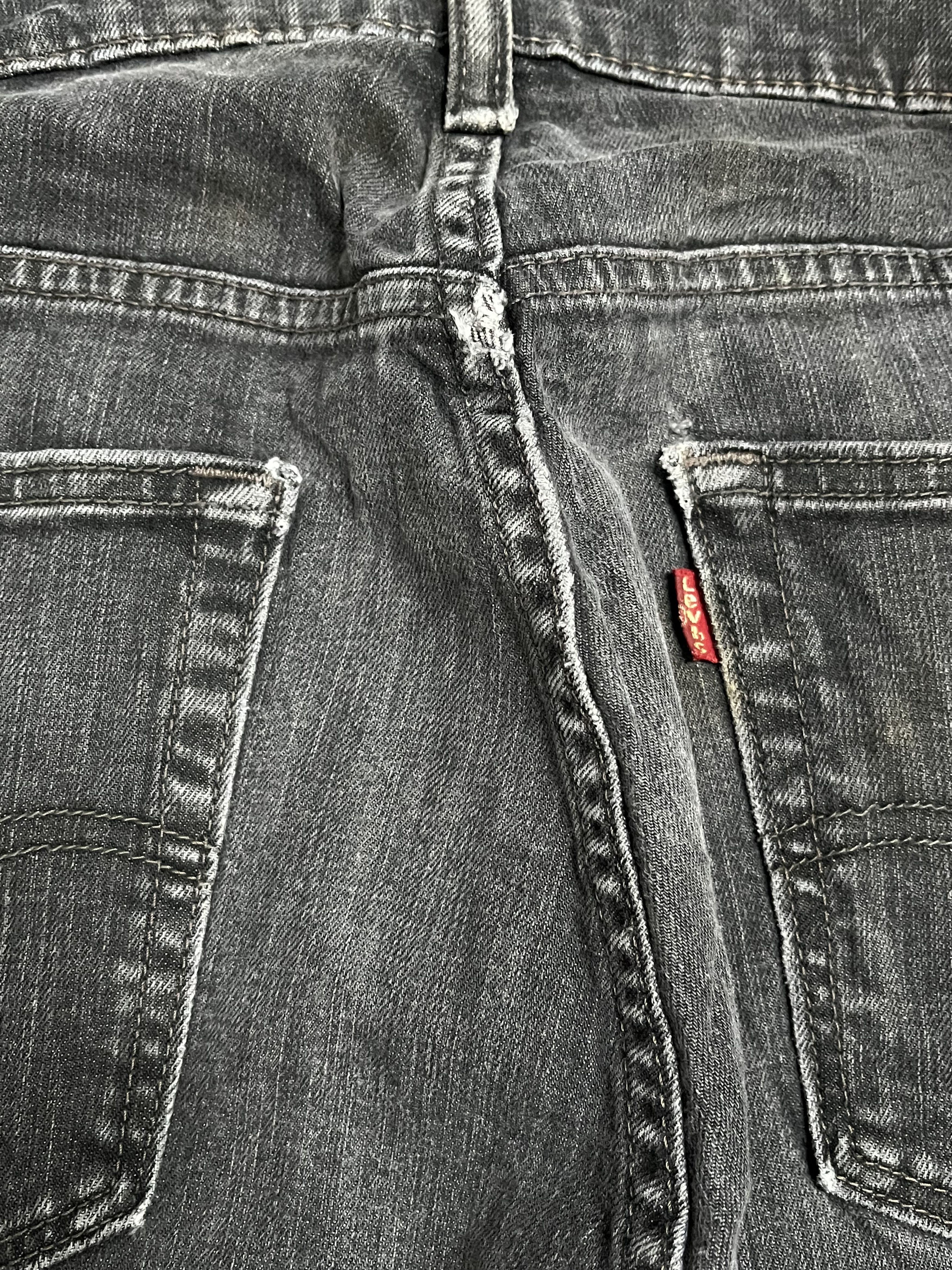 Levi's × Vintage Vintage levis 559 Faded Black Ripped Denim Jeans L213 Size US 36 / EU 52 - 11 Thumbnail