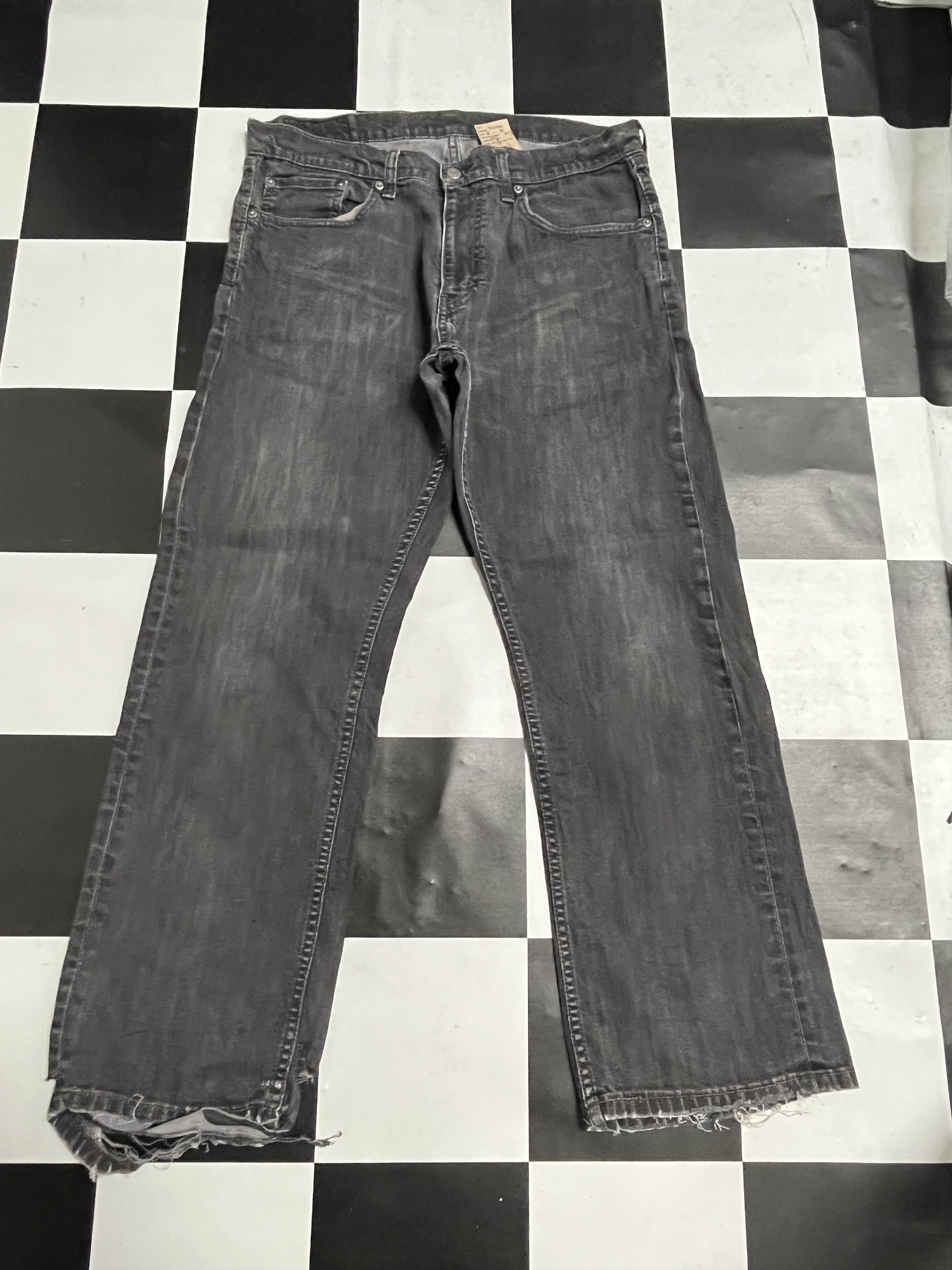 Levi's × Vintage Vintage levis 559 Faded Black Ripped Denim Jeans L213 Size US 36 / EU 52 - 1 Thumbnail