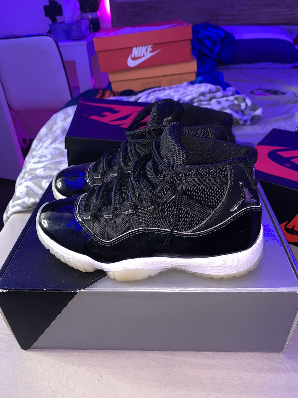 mens jordan 11 jubilee