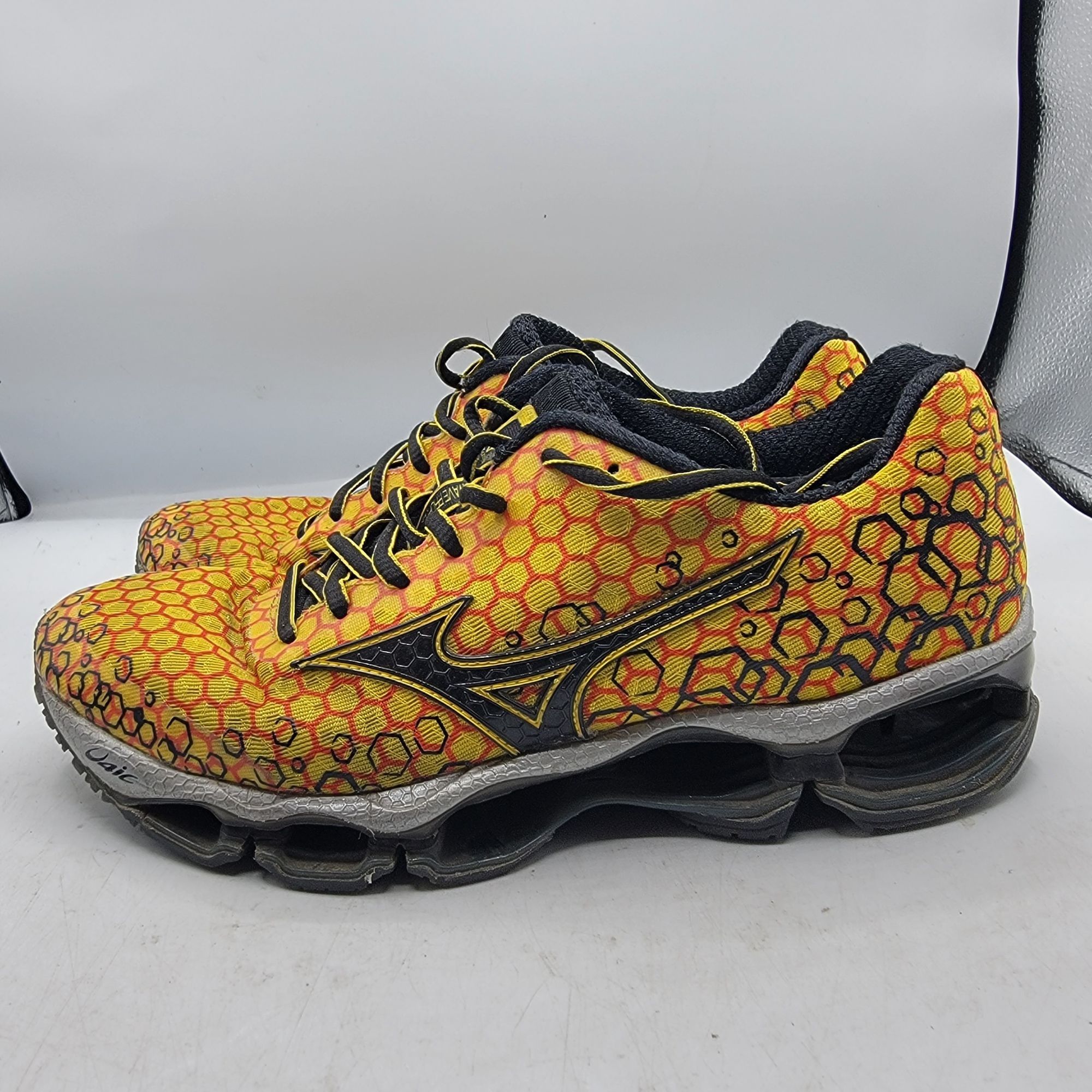 Mizuno Mizuno Wave Prophecy 3 Mens Size 7.5 Black Yellow Running Sh Size US 7.5 / EU 40-41 - 5 Thumbnail