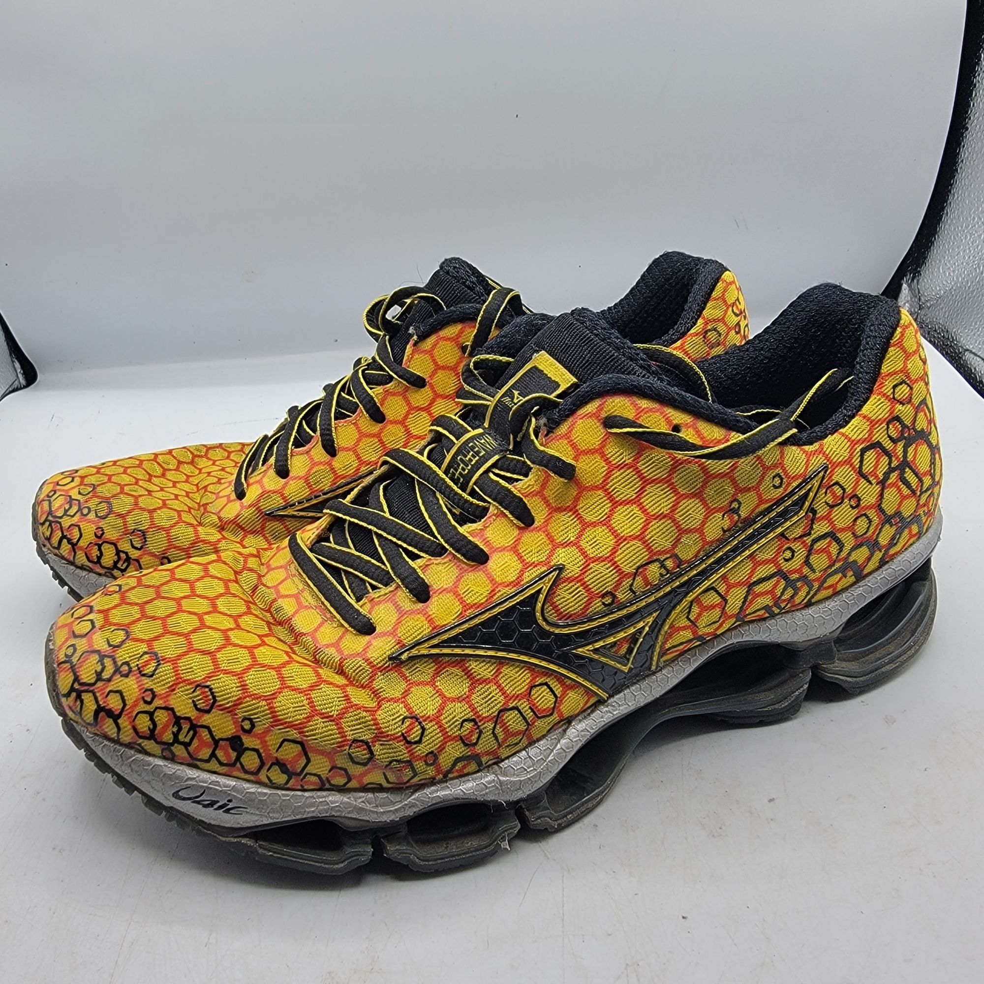 Mizuno Mizuno Wave Prophecy 3 Mens Size 7.5 Black Yellow Running Sh Size US 7.5 / EU 40-41 - 4 Thumbnail