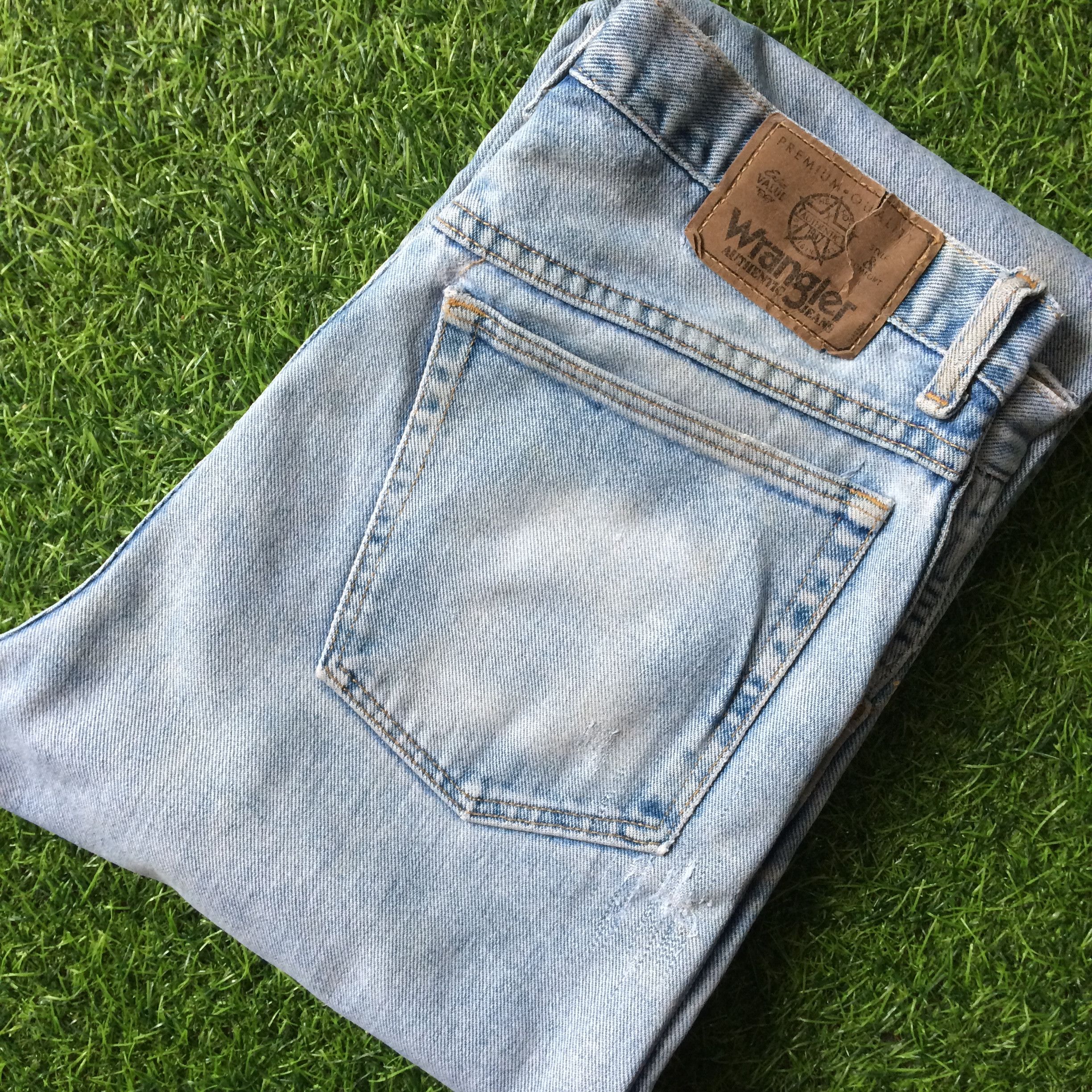 Vintage Distressed High Waist Grunge Jeans #B-770 Size US 31 - 11 Thumbnail