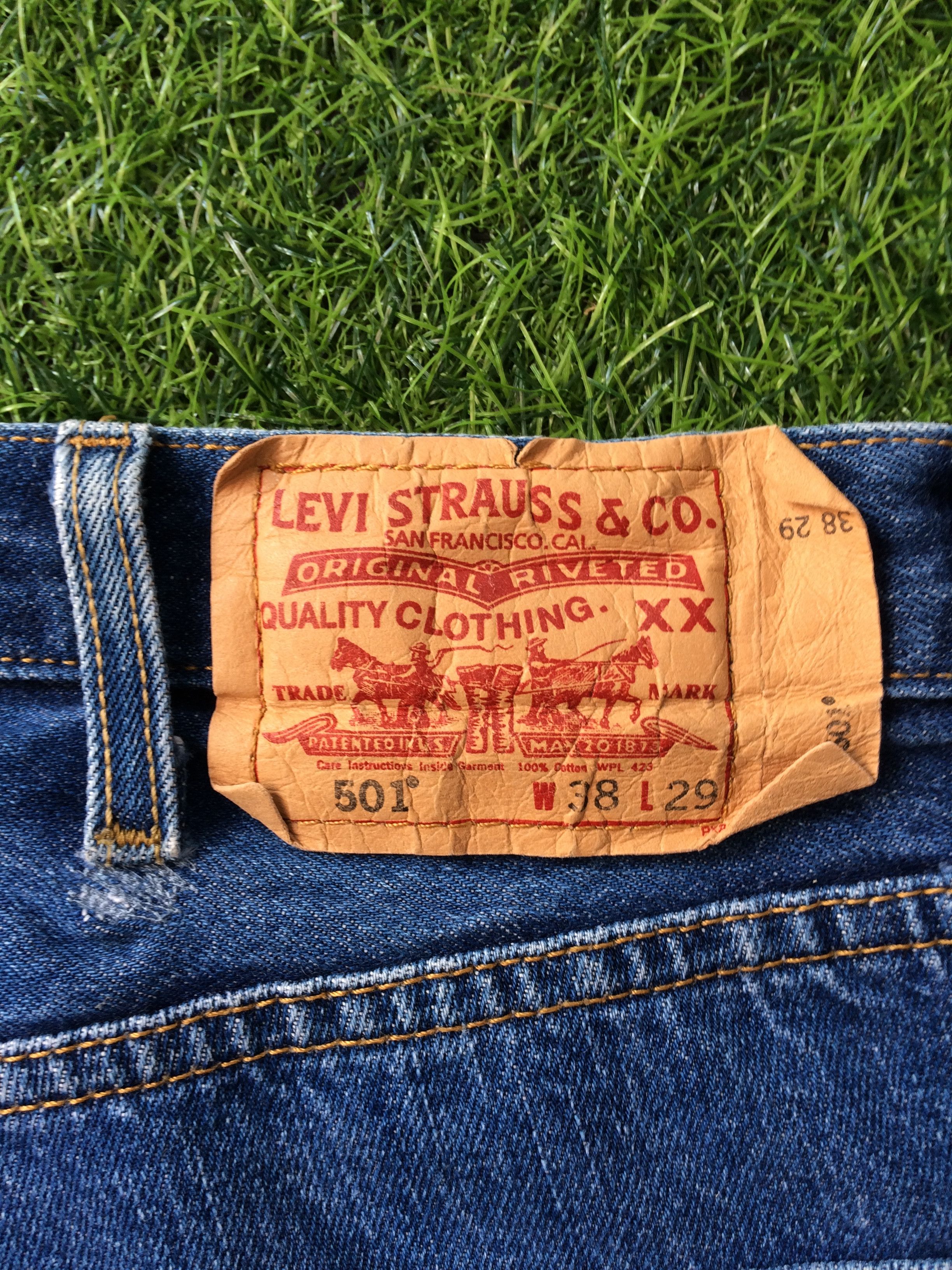 Levi's × Vintage Vintage Distressed Levis 501 Jeans #B-753 Size US 36 / EU 52 - 10 Thumbnail