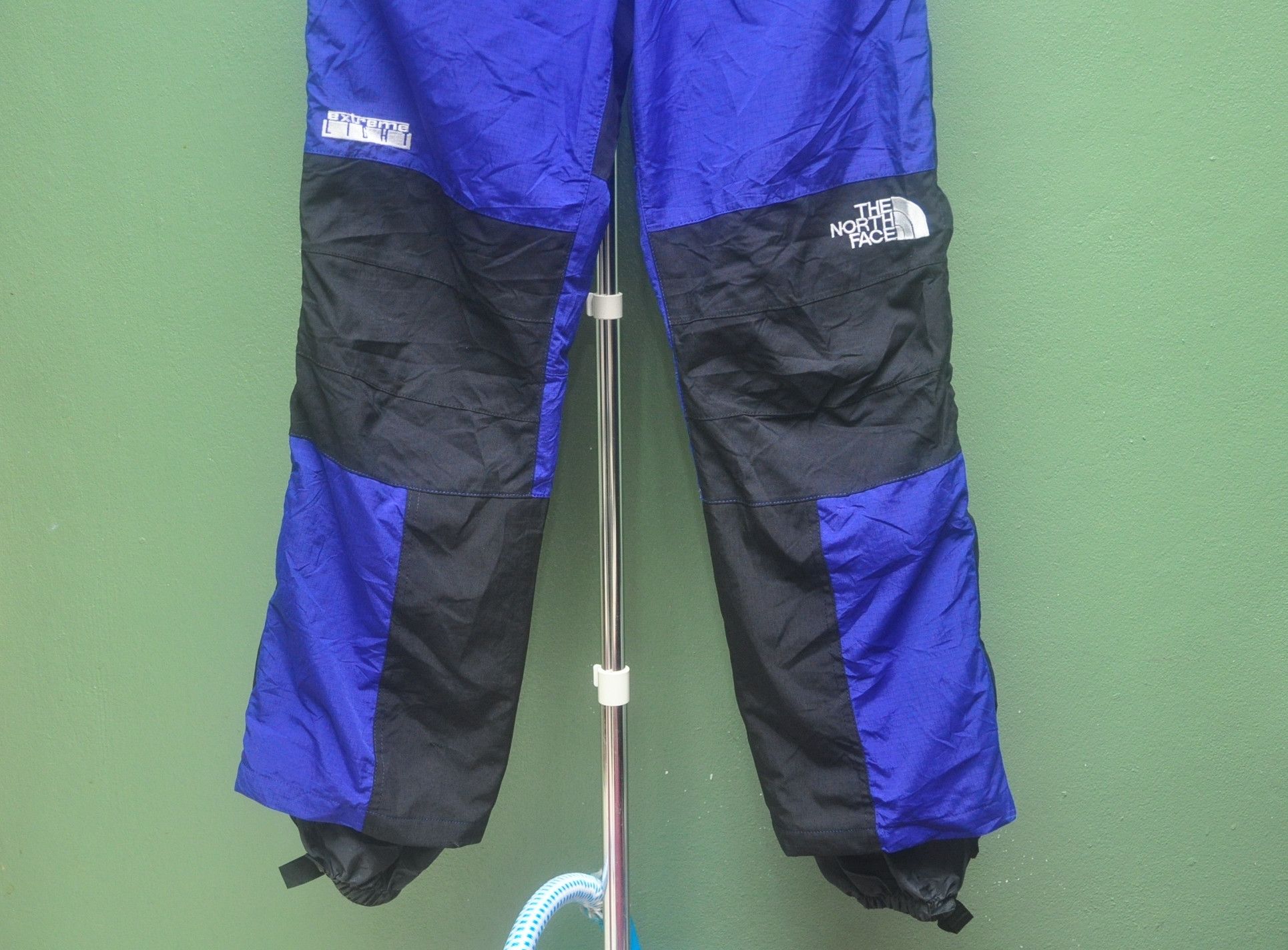 The North Face The North Face Dermizax Extreme Light Nylon Ski Pant Size US 33 - 4 Thumbnail