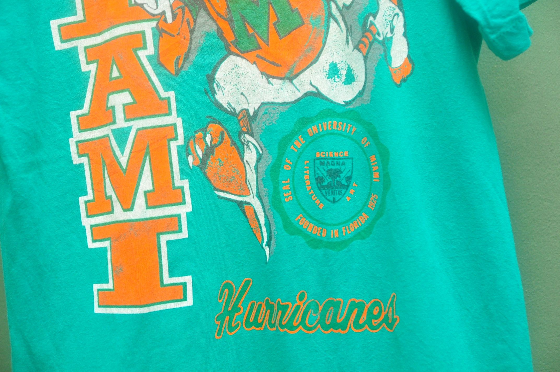 Vintage Vintage 90s Miami Harricanes Shirt Fashion Style Size US L / EU 52-54 / 3 - 6 Thumbnail