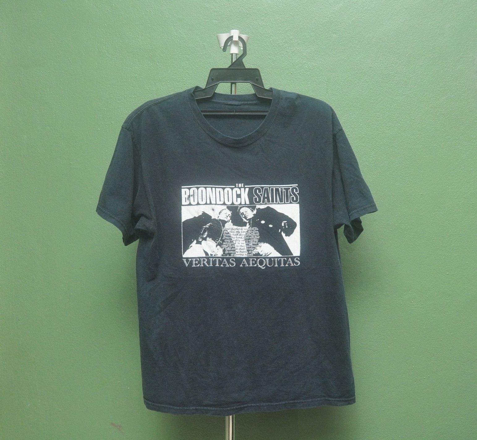 Vintage Vintage The Boondock Saints Veritas Aequitas Movie Shirt Size US L / EU 52-54 / 3 - 1 Thumbnail