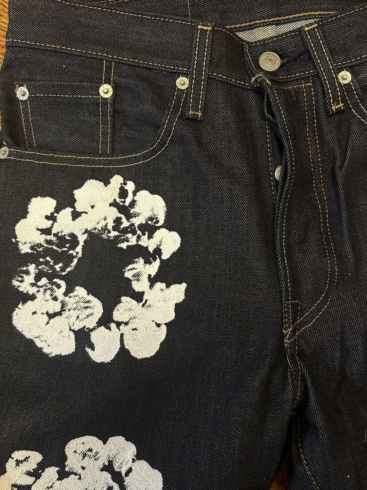DENIM TEARS × Levi's Levi’s Denim Tears Dark Wash 501 Jeans Size US 29 - 5 Thumbnail