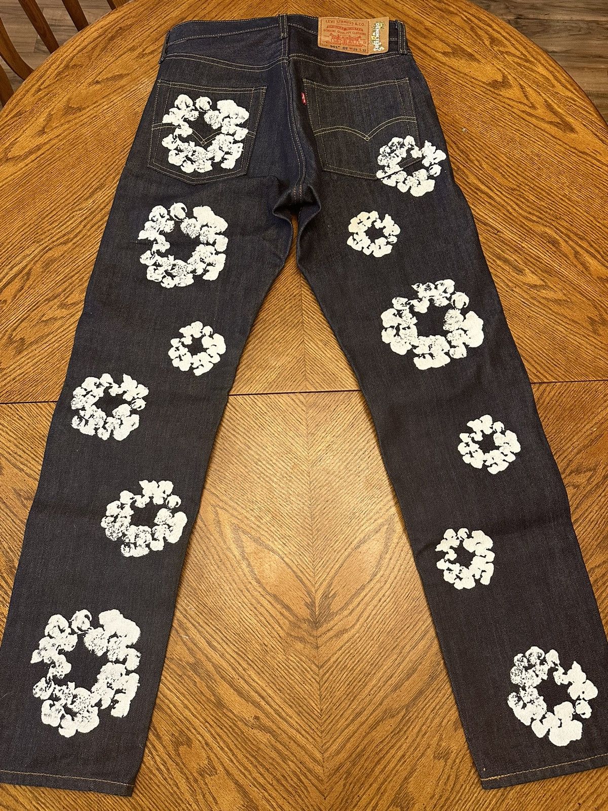 DENIM TEARS × Levi's Levi’s Denim Tears Dark Wash 501 Jeans Size US 29 - 2 Thumbnail