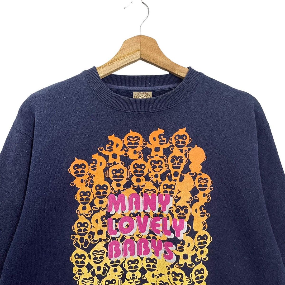 Japanese Brand × Vintage Uittg Baby Big Logo Crewneck Sweatshirt Size M Size US M / EU 48-50 / 2 - 4 Thumbnail