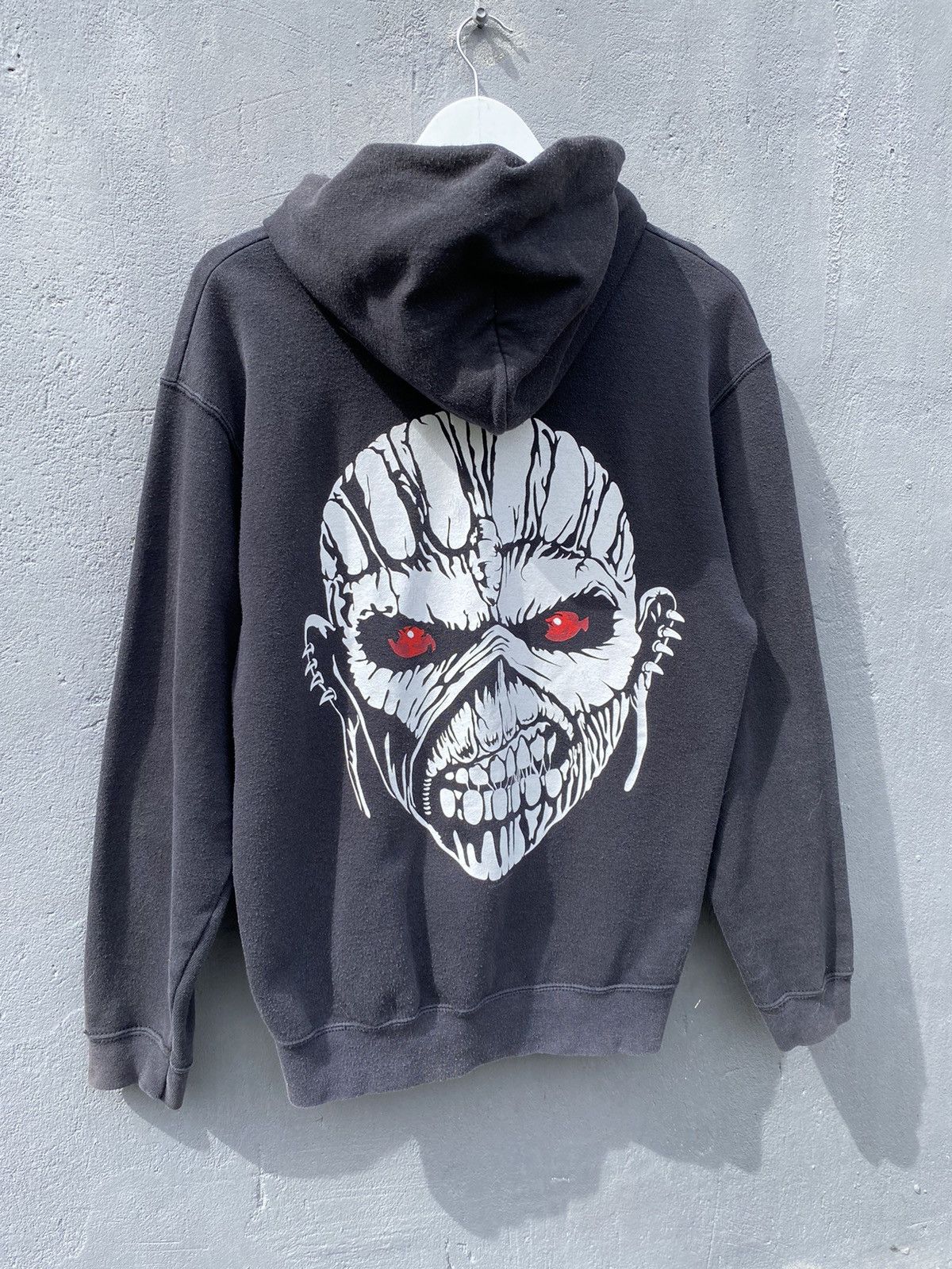 Band Tees × Iron Maiden × Vintage Vintage 90s Iron Maiden The Book Of Soul Faded Band Hoodie Size US M / EU 48-50 / 2 - 1 Thumbnail