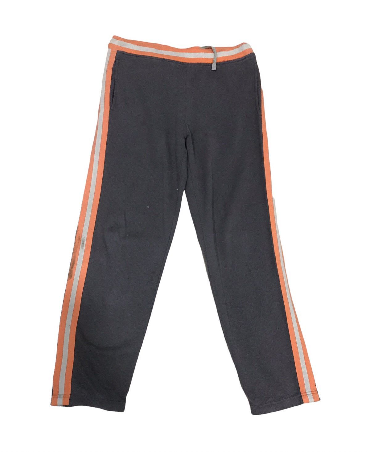 NIKE MADE IN VIETNAM PANTS