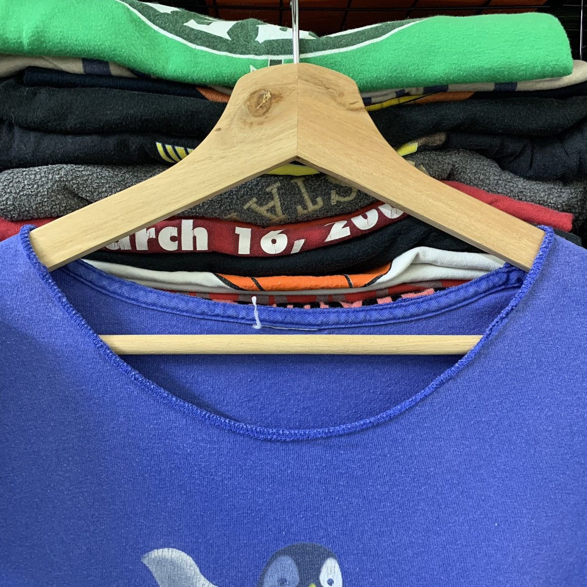 Vintage VINTAGE HAPPY FEET DISTRESS TEE Size US L / EU 52-54 / 3 - 5 Thumbnail