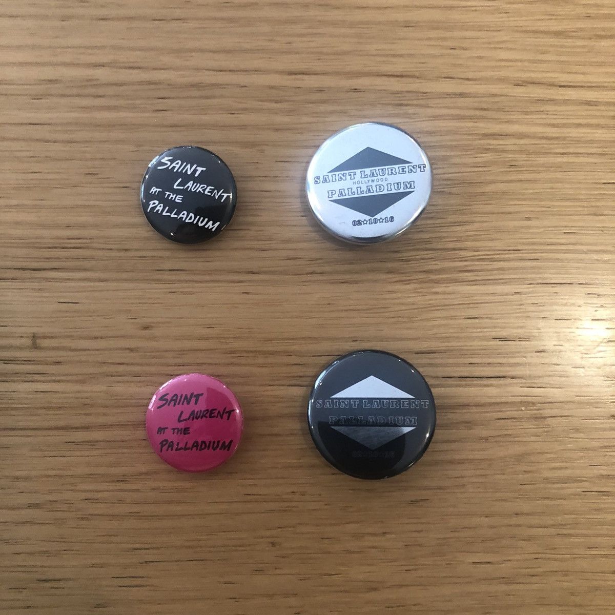 Hedi Slimane Hedi Slimane Palladium Show Pins Size ONE SIZE - 3 Thumbnail