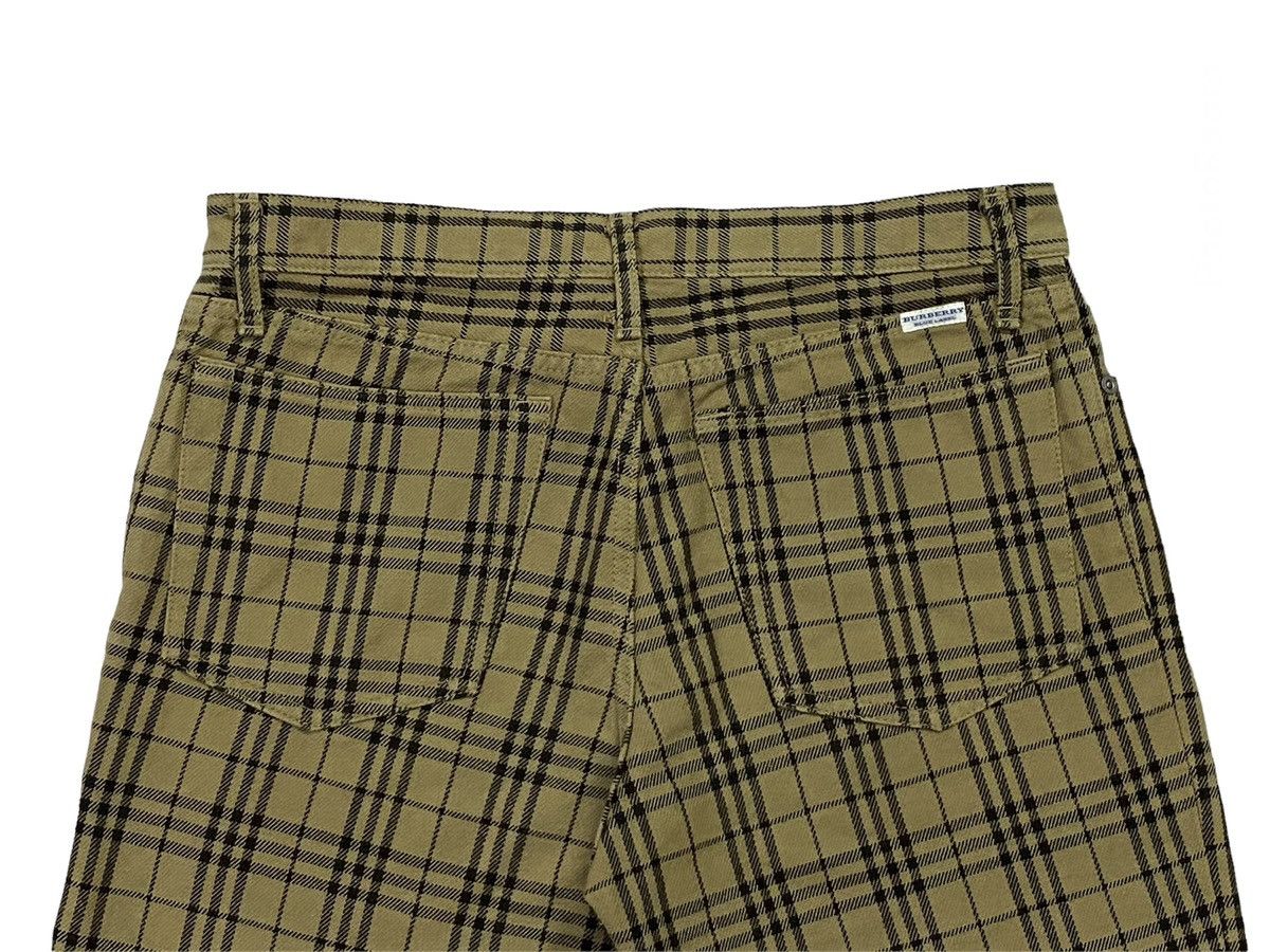 Burberry Burberry Blue Label Nova Check Shorts Pants Size US 32 / EU 48 - 22 Thumbnail