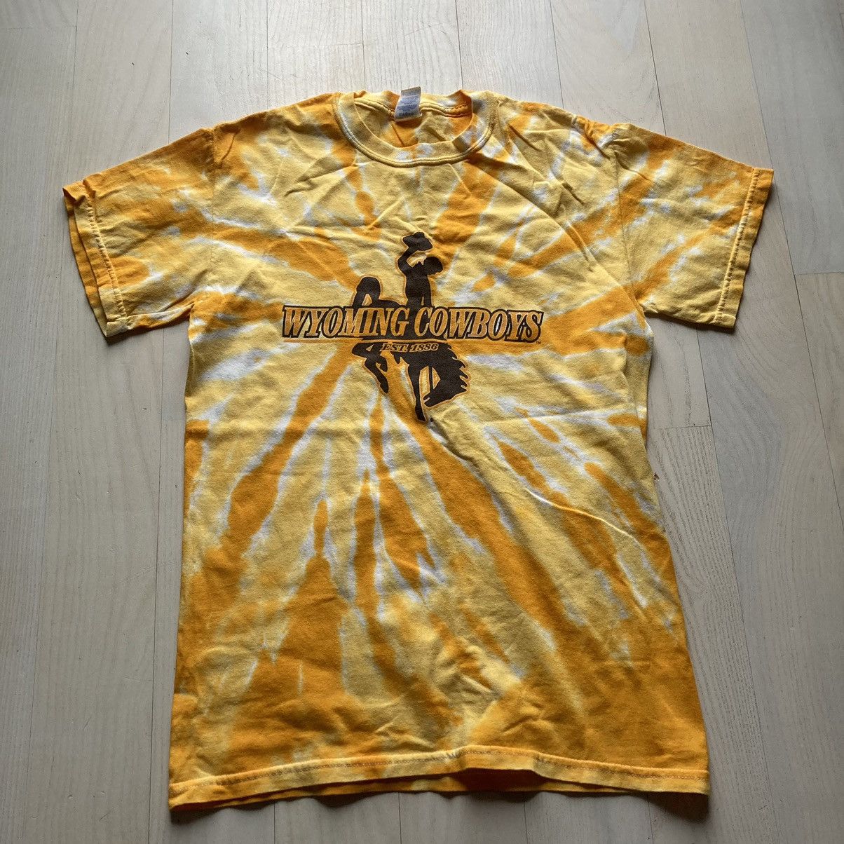 NCAA vintage wyoming cowboys ncaa football tie dye tee Size US M / EU 48-50 / 2 - 1 Thumbnail