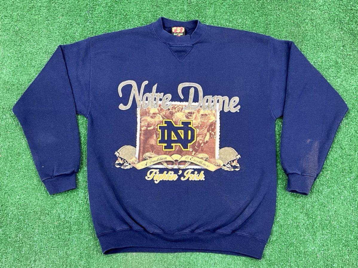 NCAA Vintage 90s Notre Dame Figghting Irish Crewneck Sweatshirt Size US L / EU 52-54 / 3 - 1 Thumbnail