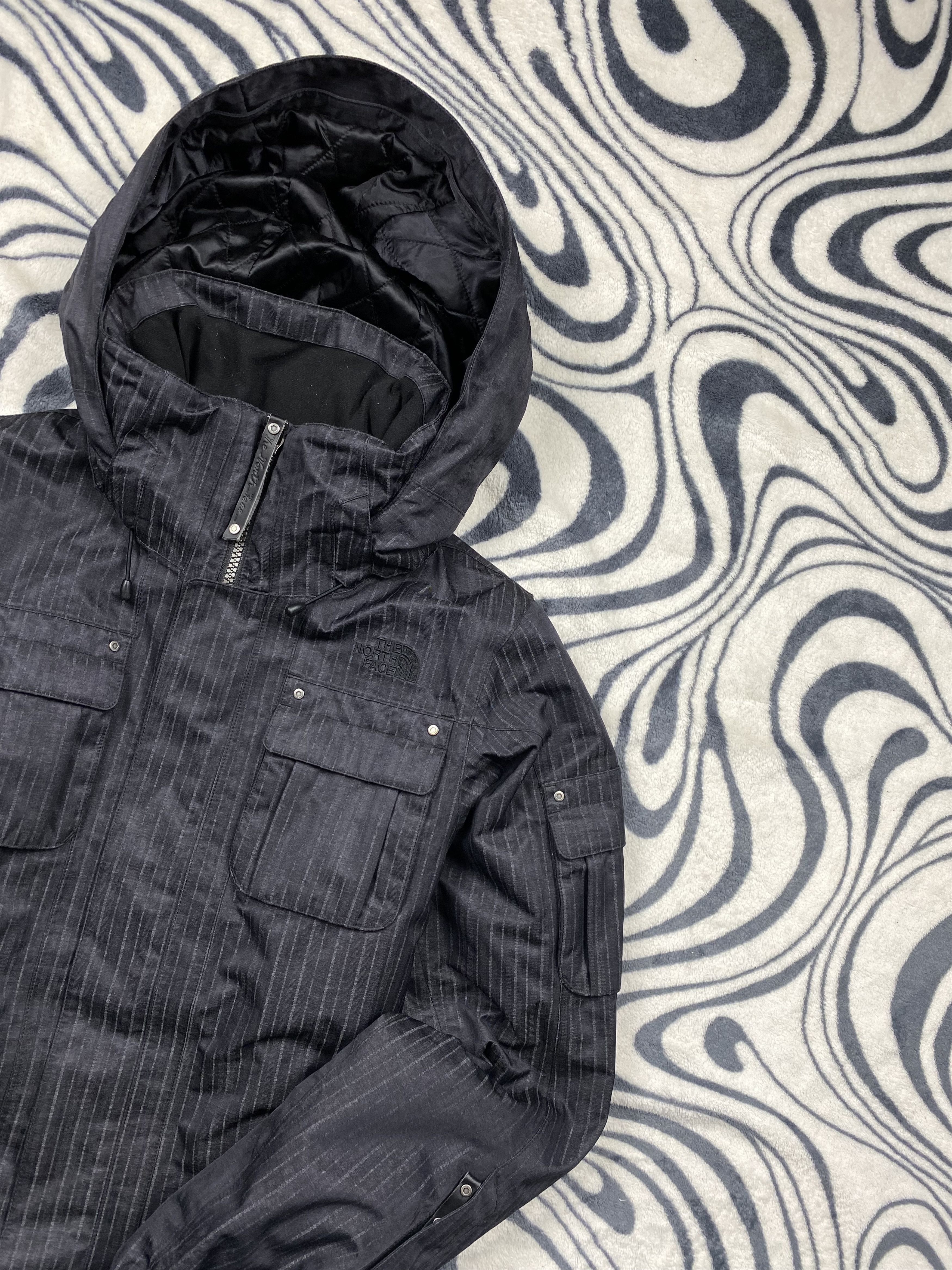 The North Face The North Face Insulated Jacket Womens Ski Gorpcore Size M / US 6-8 / IT 42-44 - 2 Thumbnail