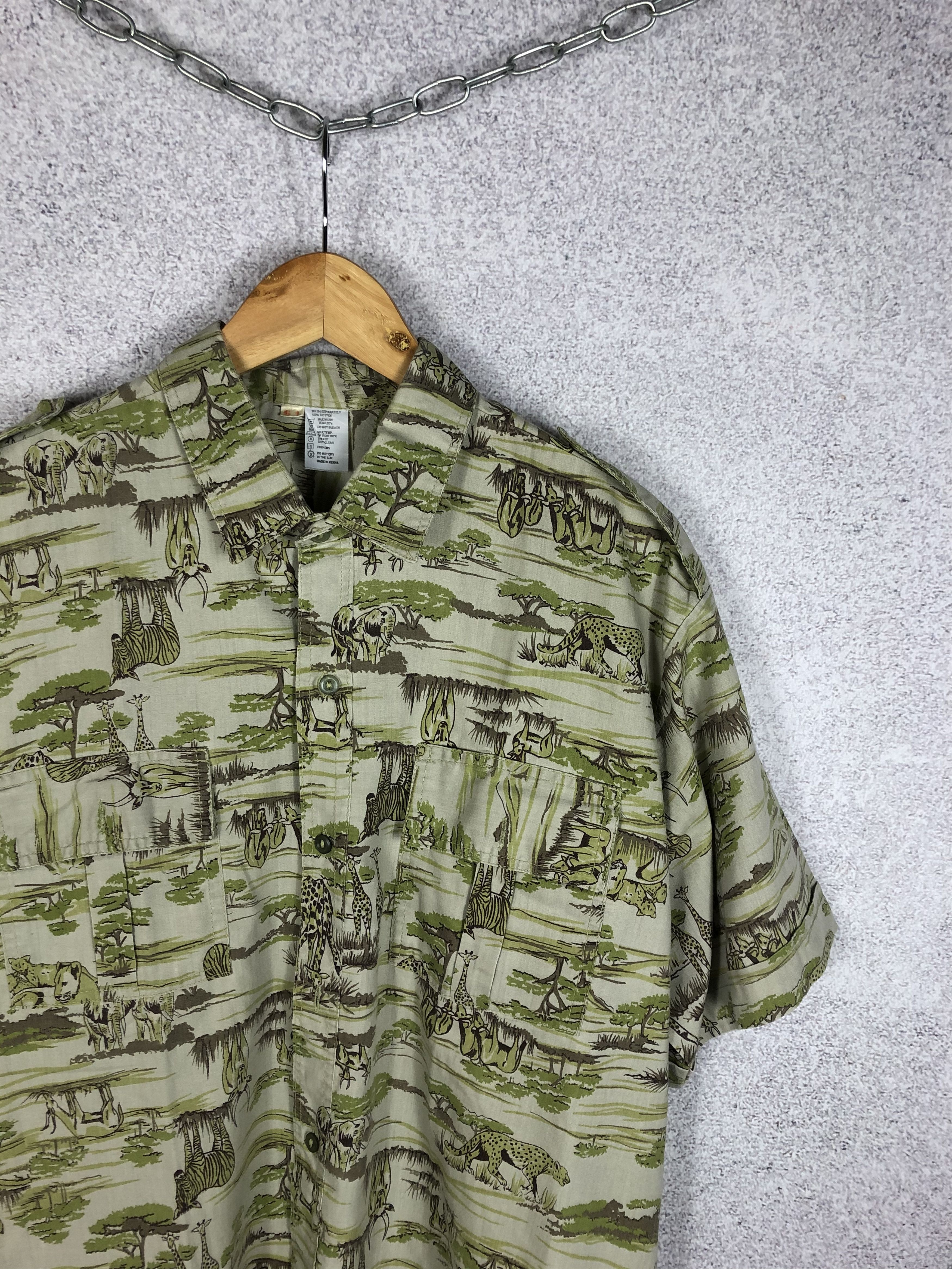 Vintage Vintage Safari Animals All Over Print Shirt Button up Size US XL / EU 56 / 4 - 2 Thumbnail