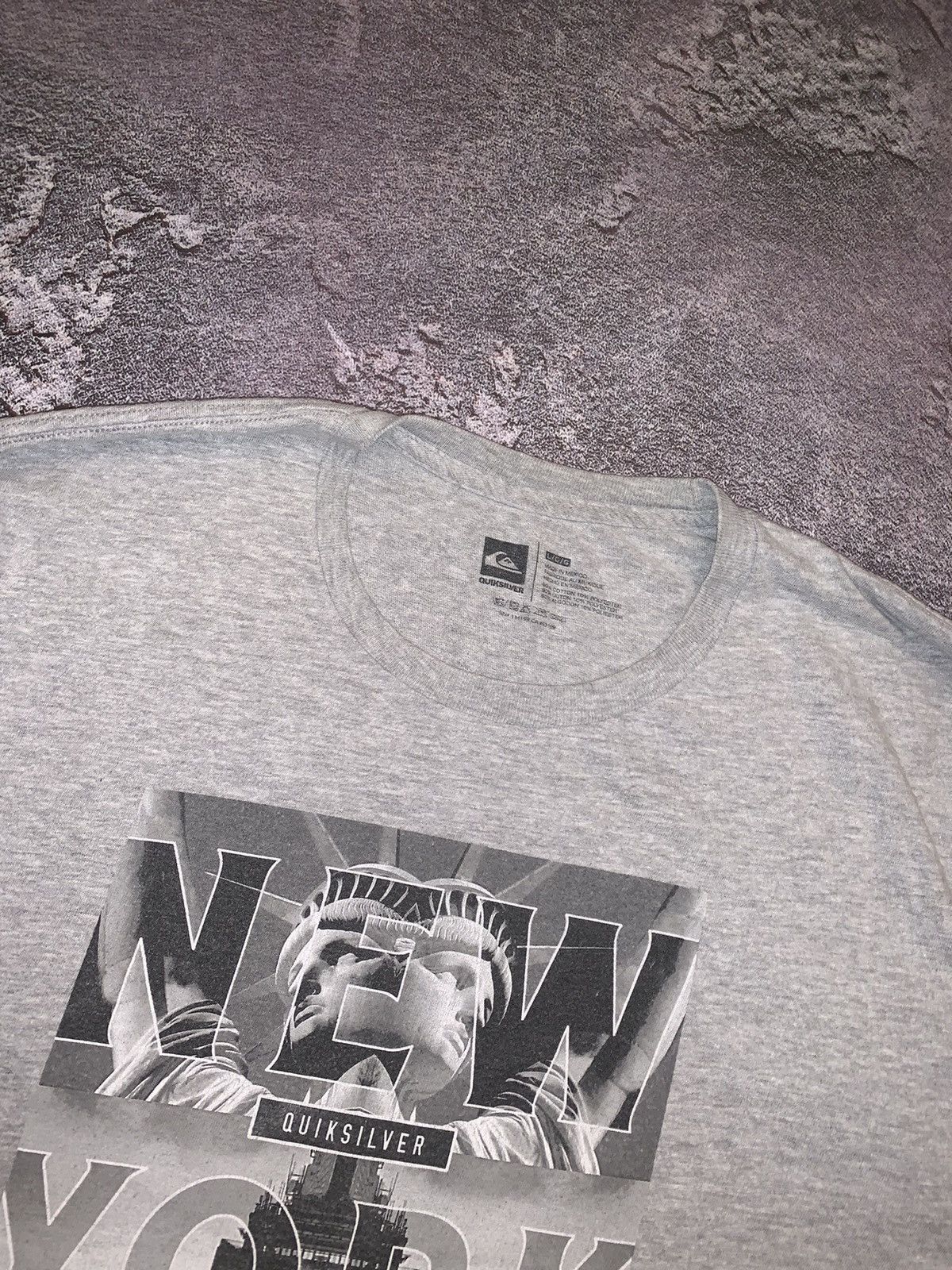 Quiksilver × Vintage Vintage 90’s y2k quicksilver surf style surfing tee T-shirts Size US L / EU 52-54 / 3 - 4 Thumbnail