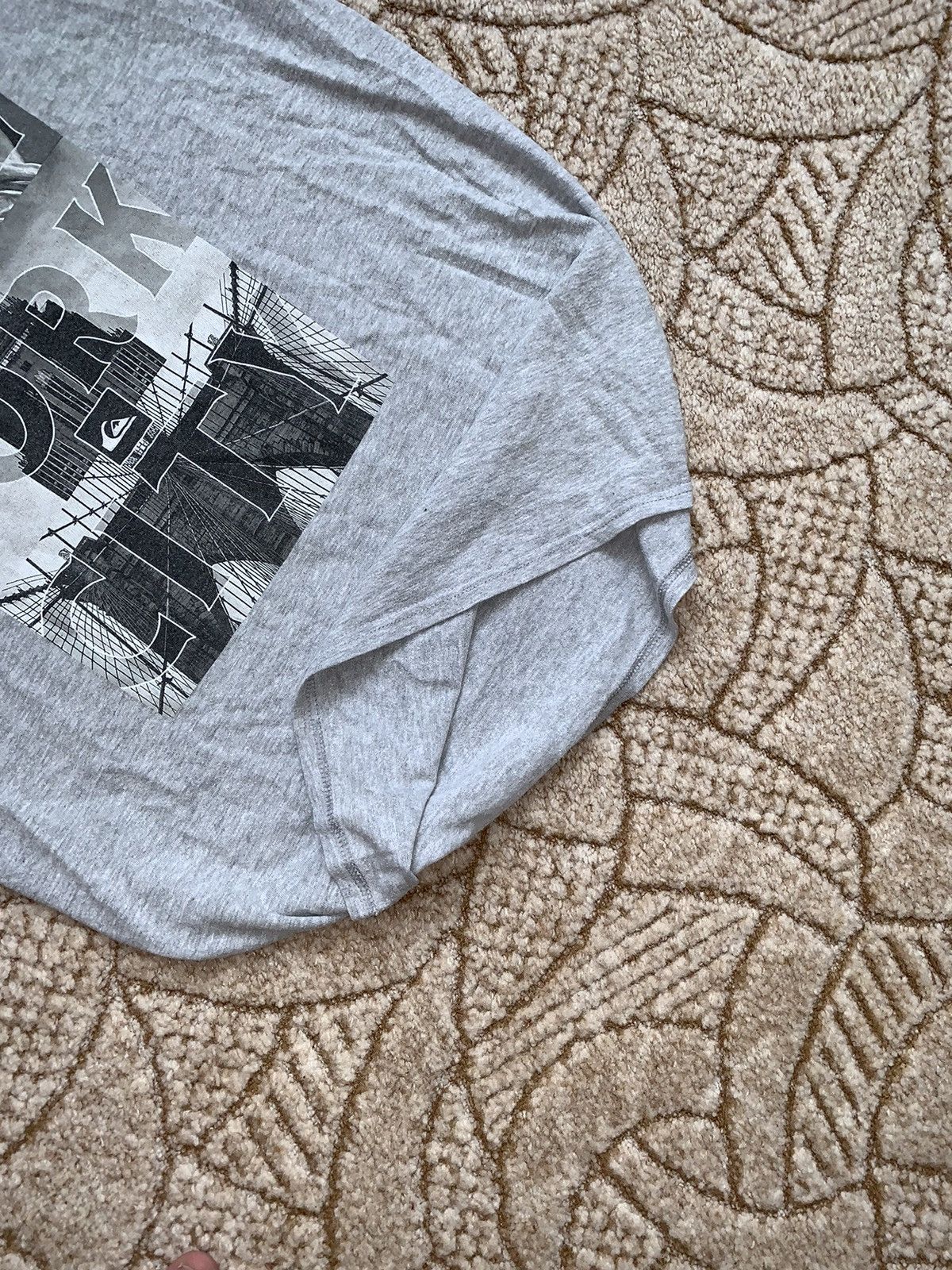 Quiksilver × Vintage Vintage 90’s y2k quicksilver surf style surfing tee T-shirts Size US L / EU 52-54 / 3 - 7 Thumbnail